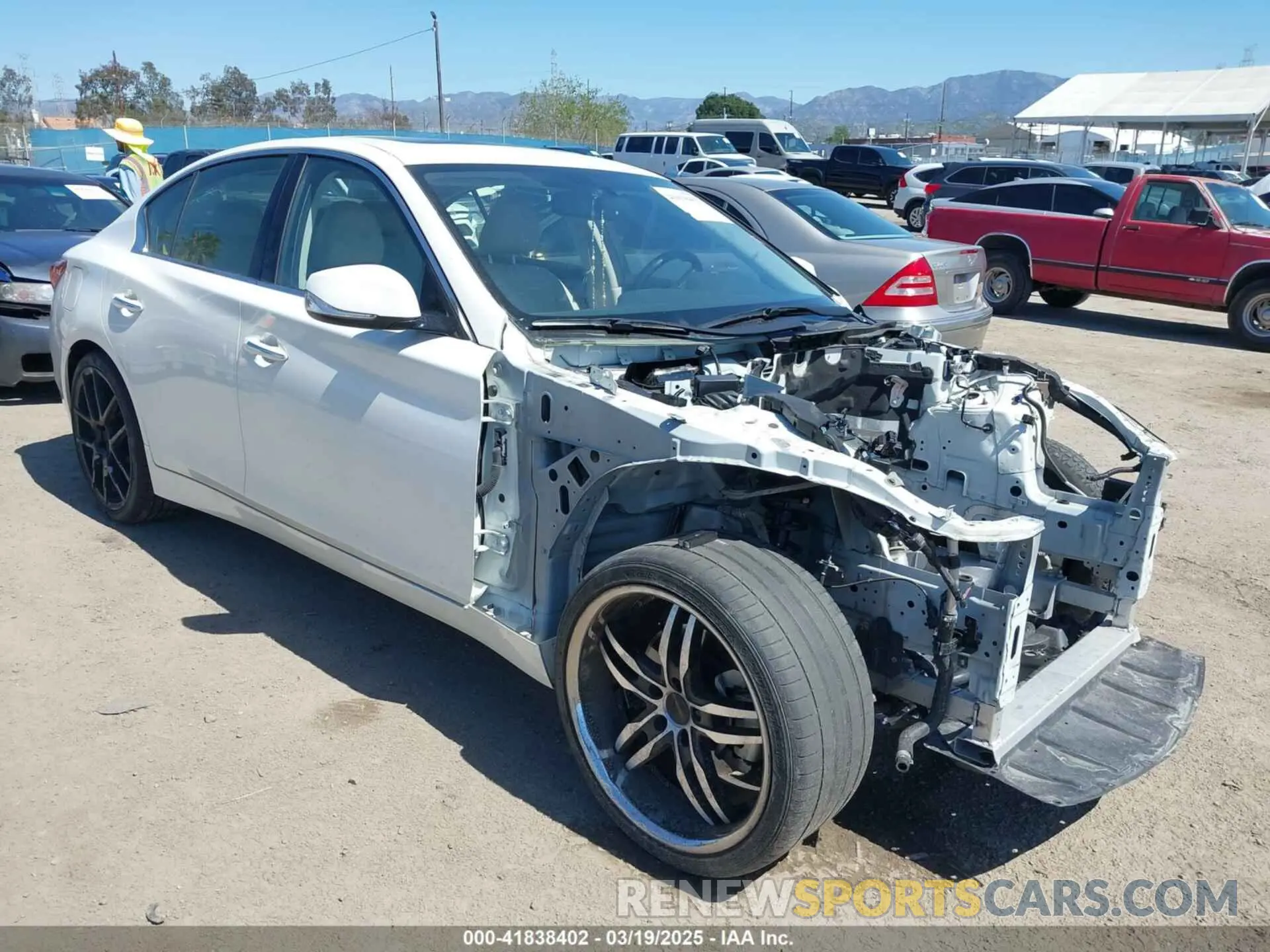 1 Photograph of a damaged car JN1EV7AP4KM540171 INFINITI Q50 2019