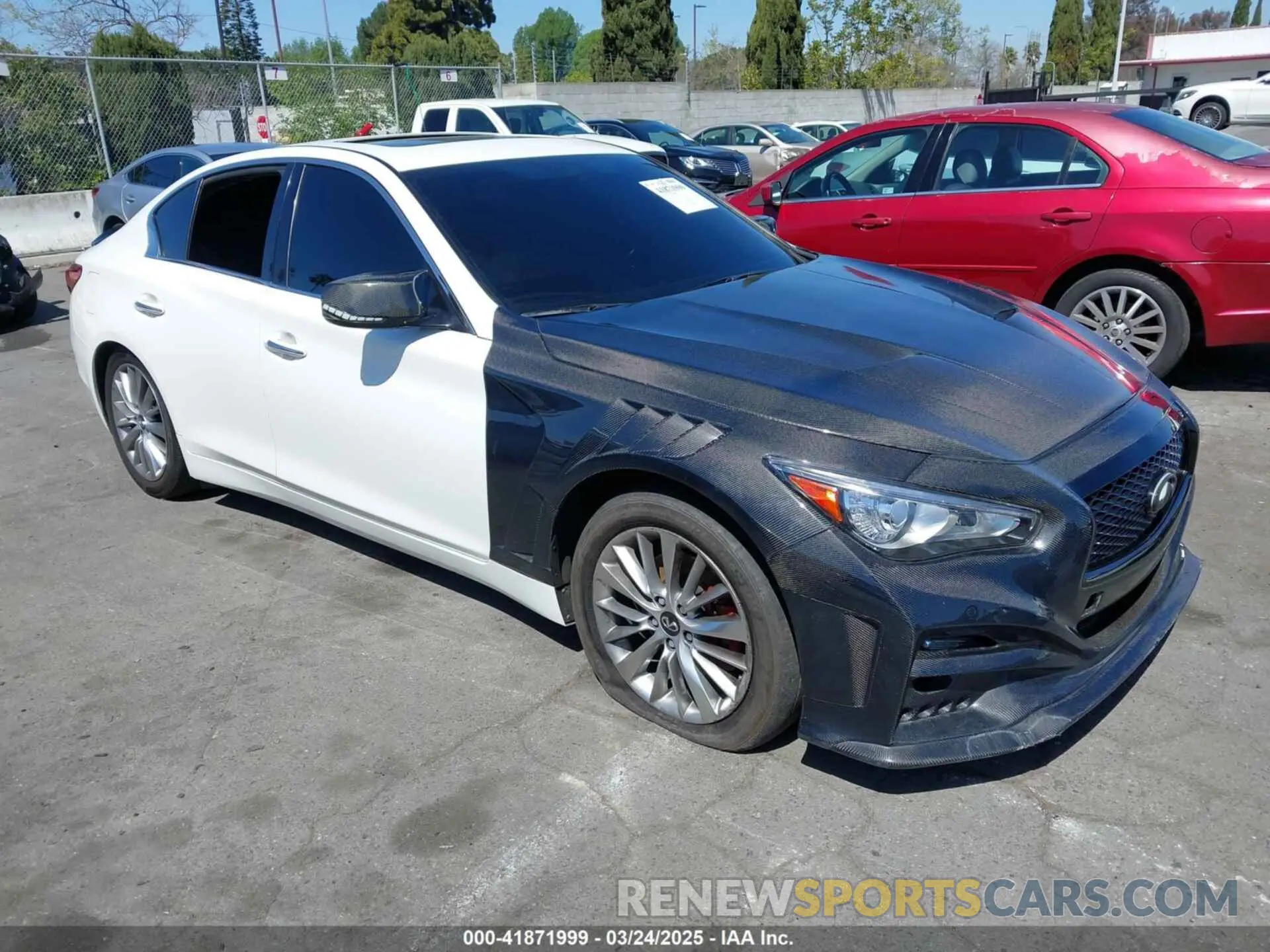 1 Photograph of a damaged car JN1EV7AP4KM540378 INFINITI Q50 2019