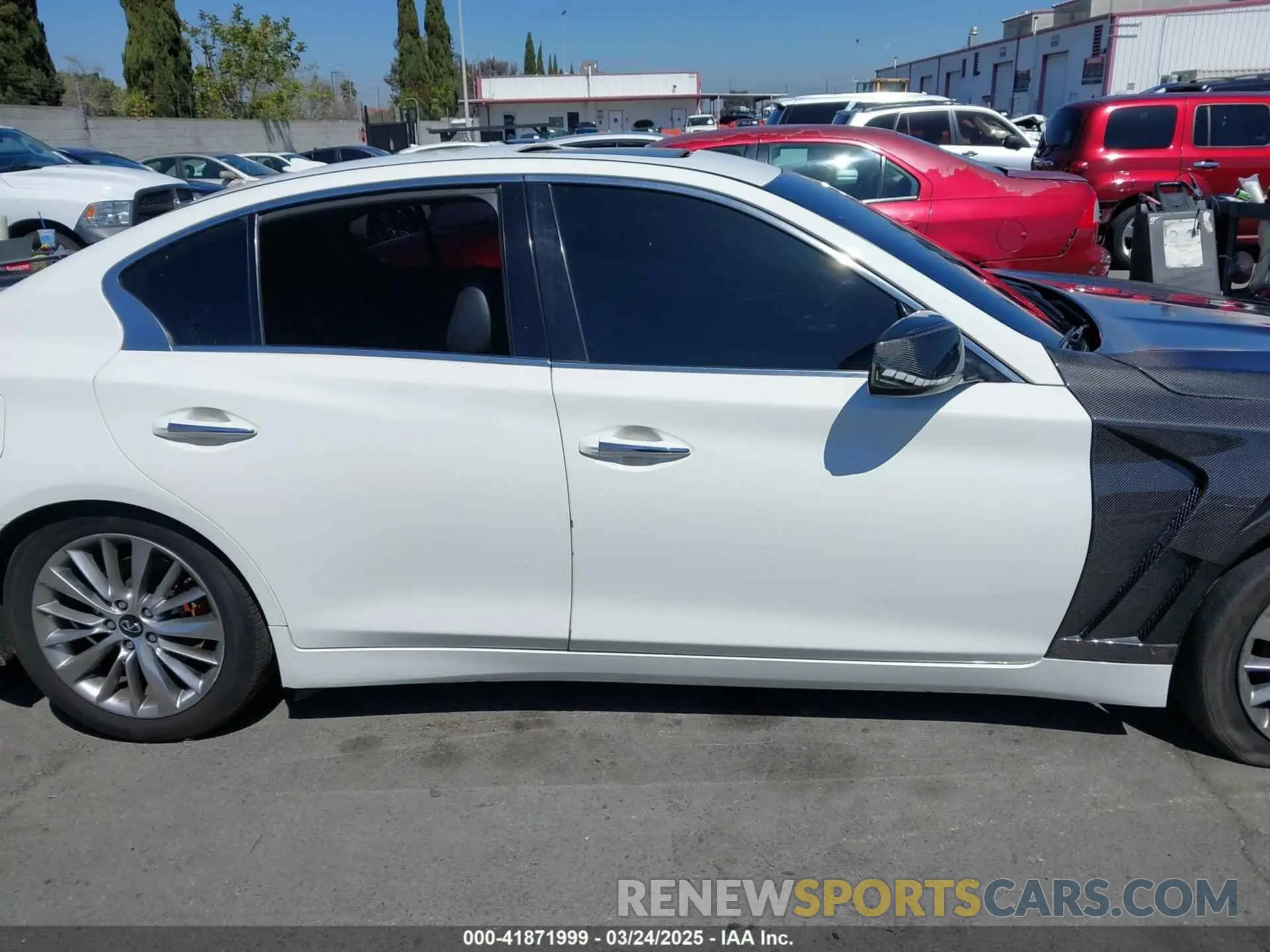 13 Photograph of a damaged car JN1EV7AP4KM540378 INFINITI Q50 2019