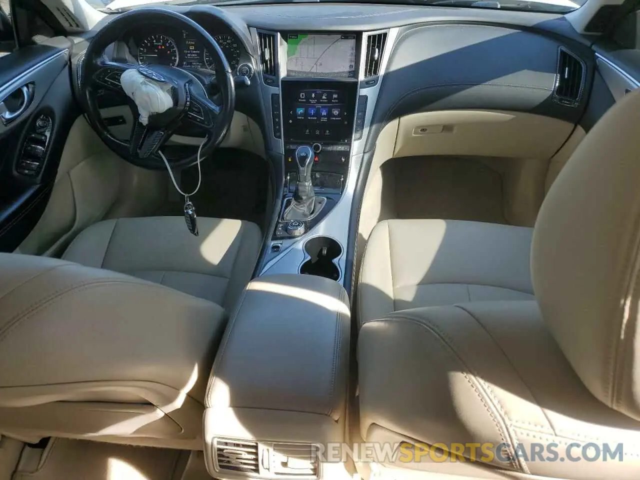 8 Photograph of a damaged car JN1EV7AP4KM541739 INFINITI Q50 2019