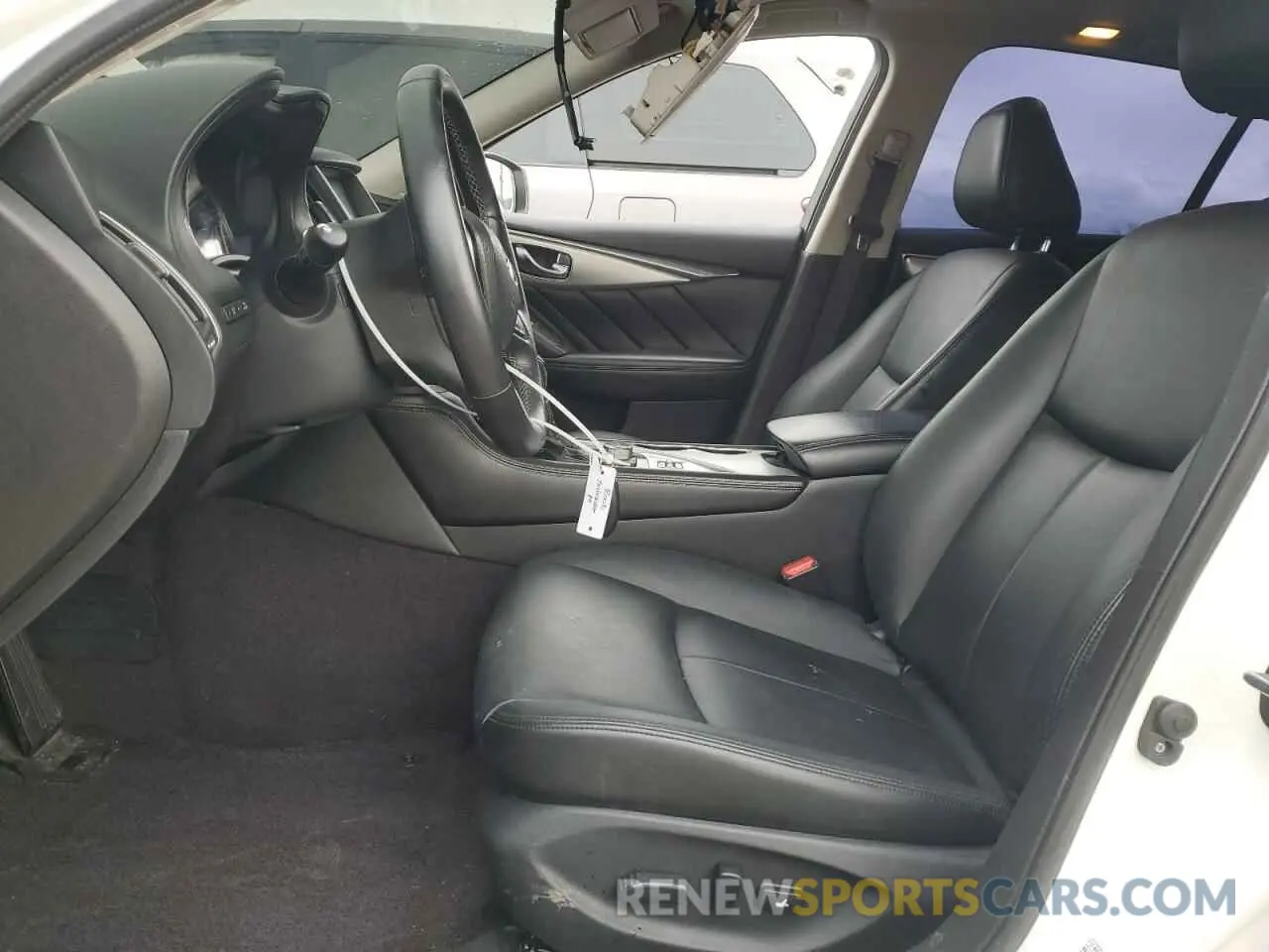 7 Photograph of a damaged car JN1EV7AP4KM543703 INFINITI Q50 2019