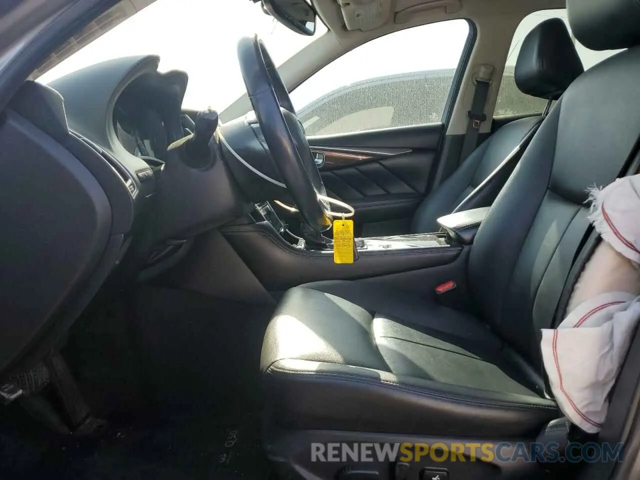 7 Photograph of a damaged car JN1EV7AP5KM511231 INFINITI Q50 2019
