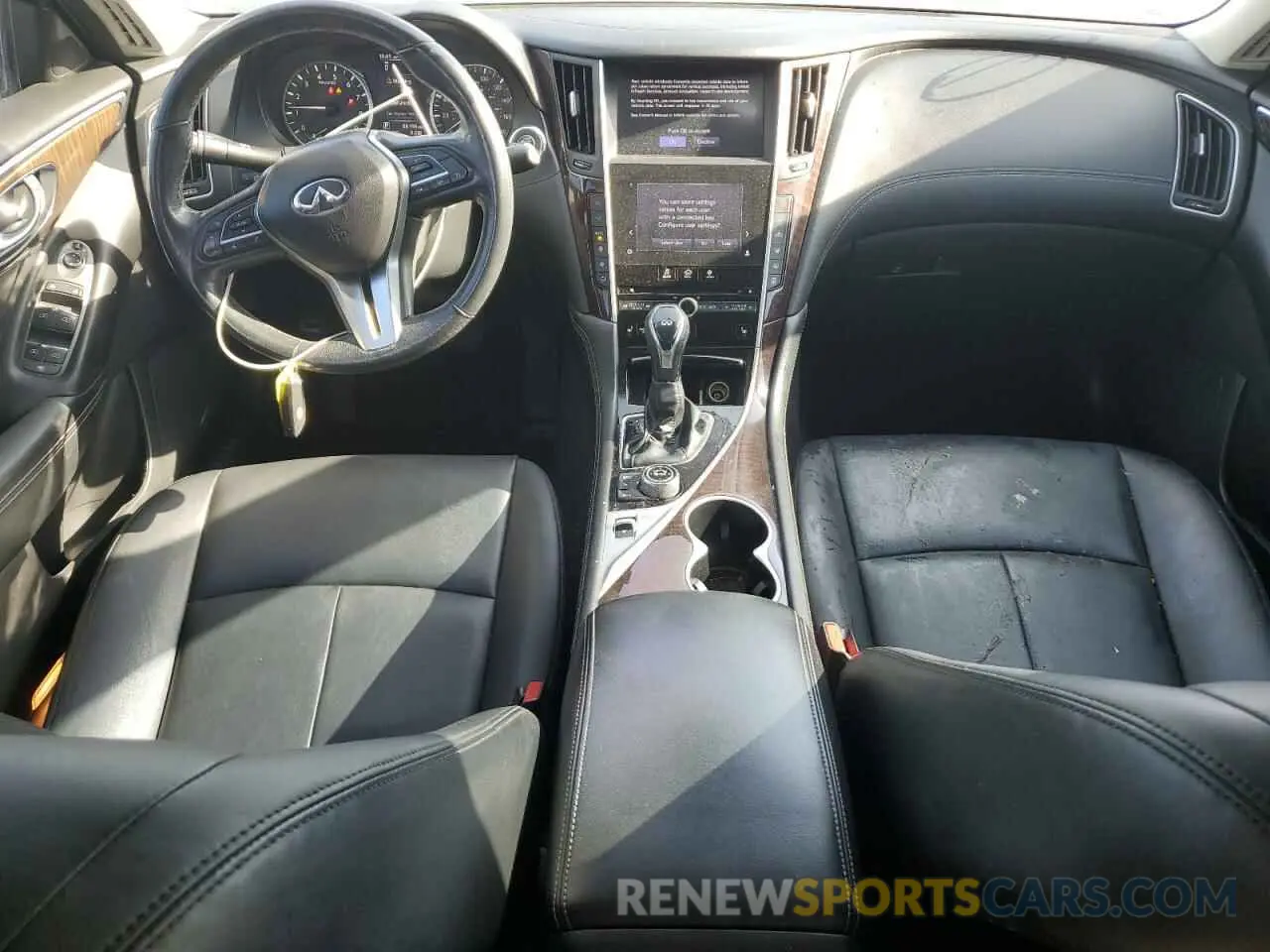 8 Photograph of a damaged car JN1EV7AP5KM511231 INFINITI Q50 2019