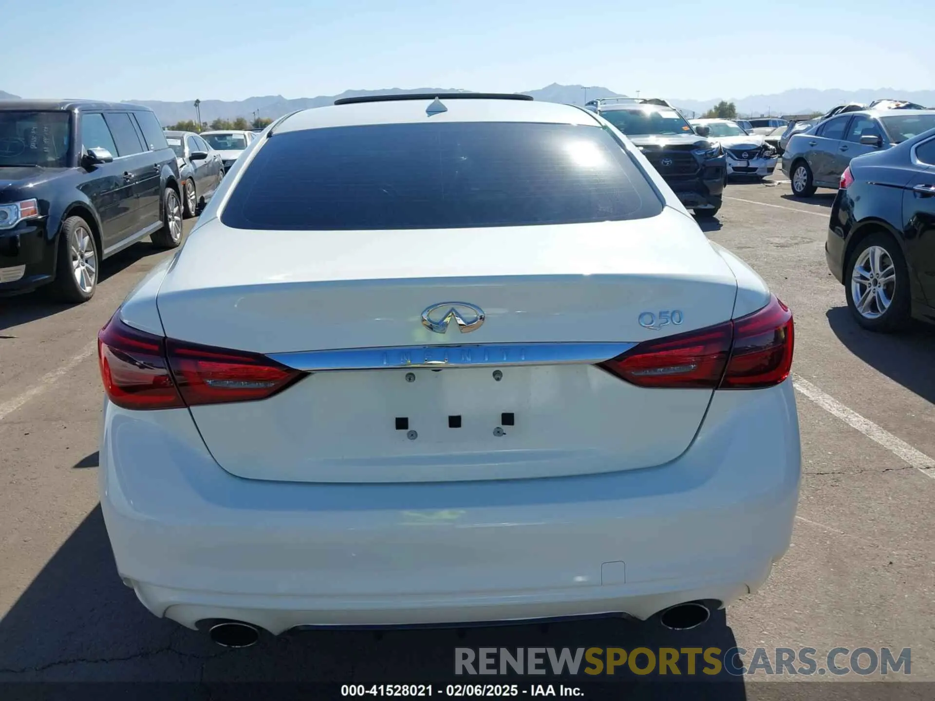 16 Photograph of a damaged car JN1EV7AP5KM514713 INFINITI Q50 2019