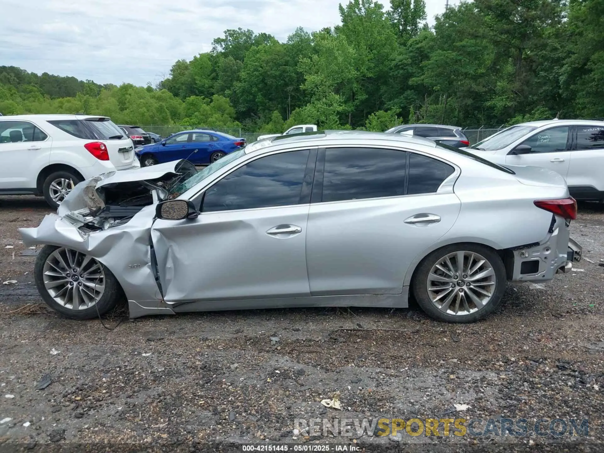 14 Photograph of a damaged car JN1EV7AP6KM512713 INFINITI Q50 2019