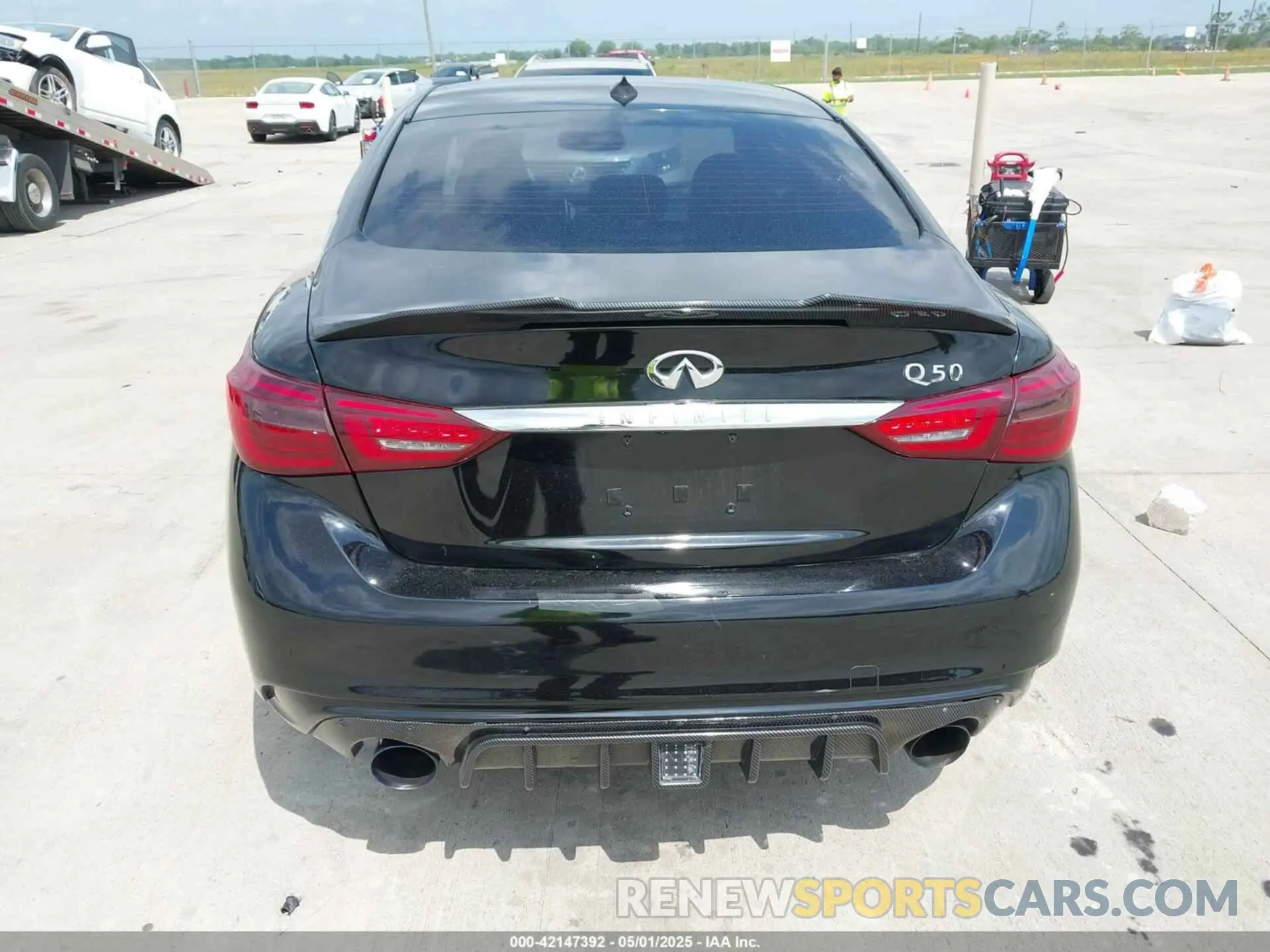 15 Photograph of a damaged car JN1EV7AP6KM513666 INFINITI Q50 2019