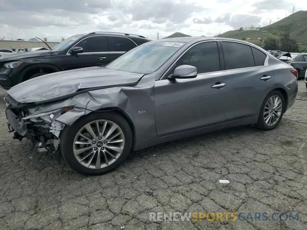 1 Photograph of a damaged car JN1EV7AP6KM513800 INFINITI Q50 2019