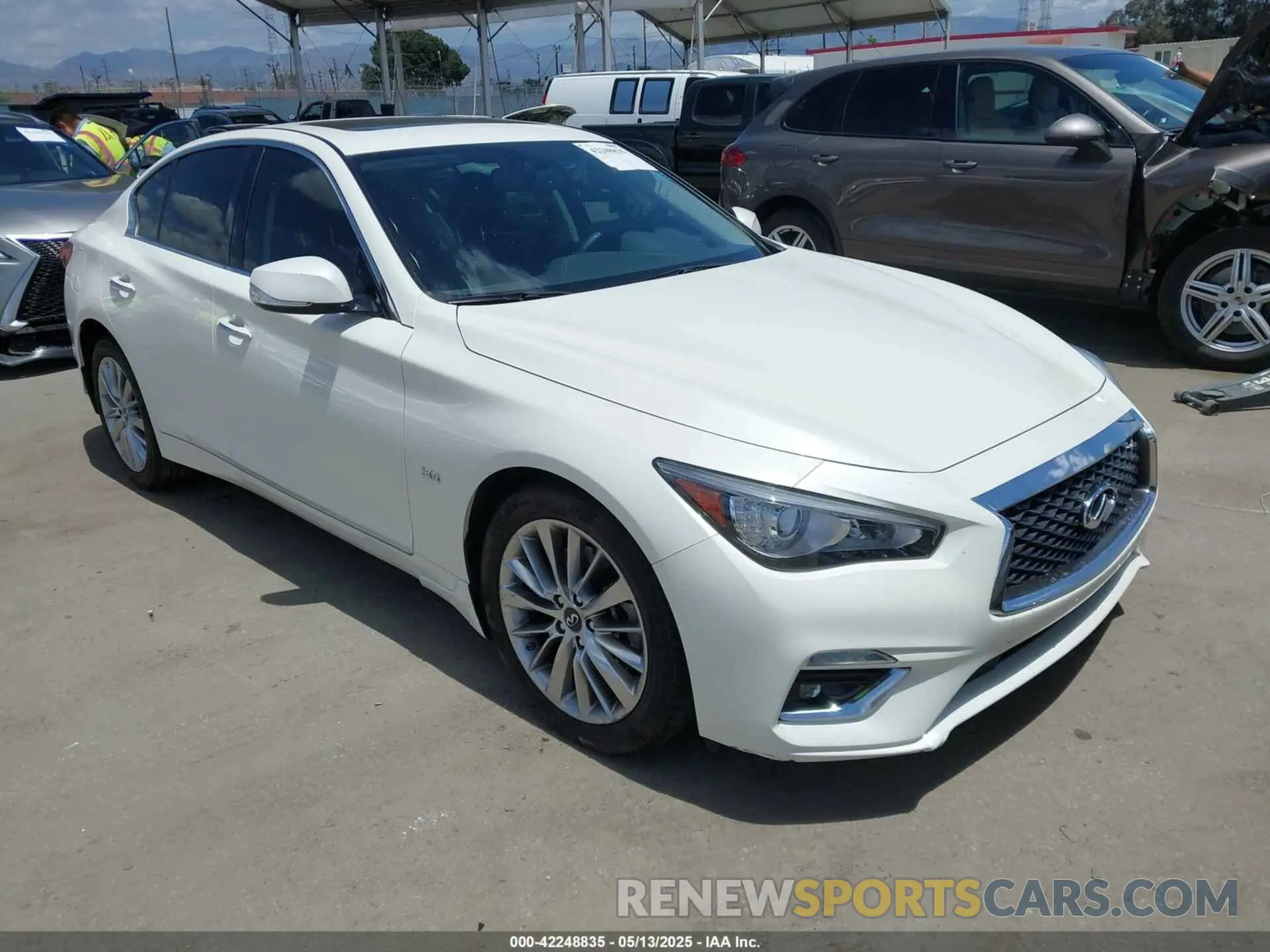 1 Photograph of a damaged car JN1EV7AP6KM514736 INFINITI Q50 2019