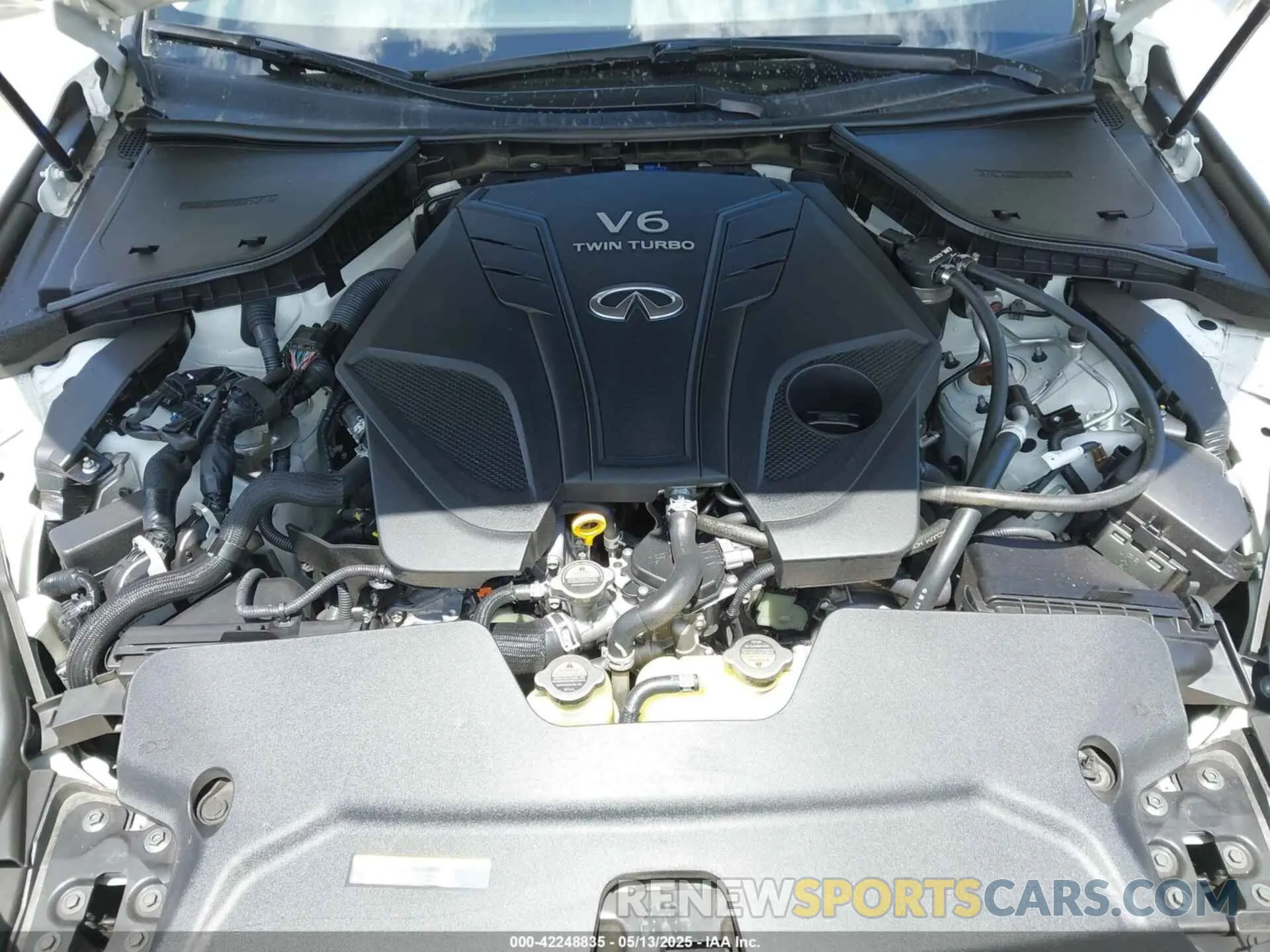 10 Photograph of a damaged car JN1EV7AP6KM514736 INFINITI Q50 2019
