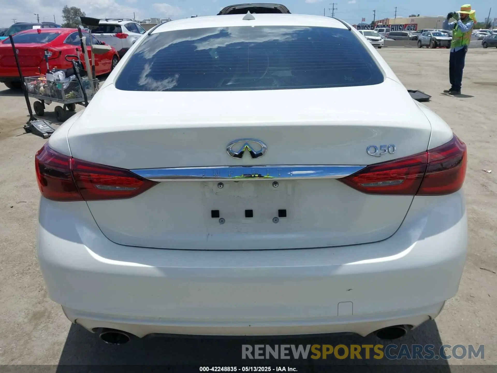 16 Photograph of a damaged car JN1EV7AP6KM514736 INFINITI Q50 2019
