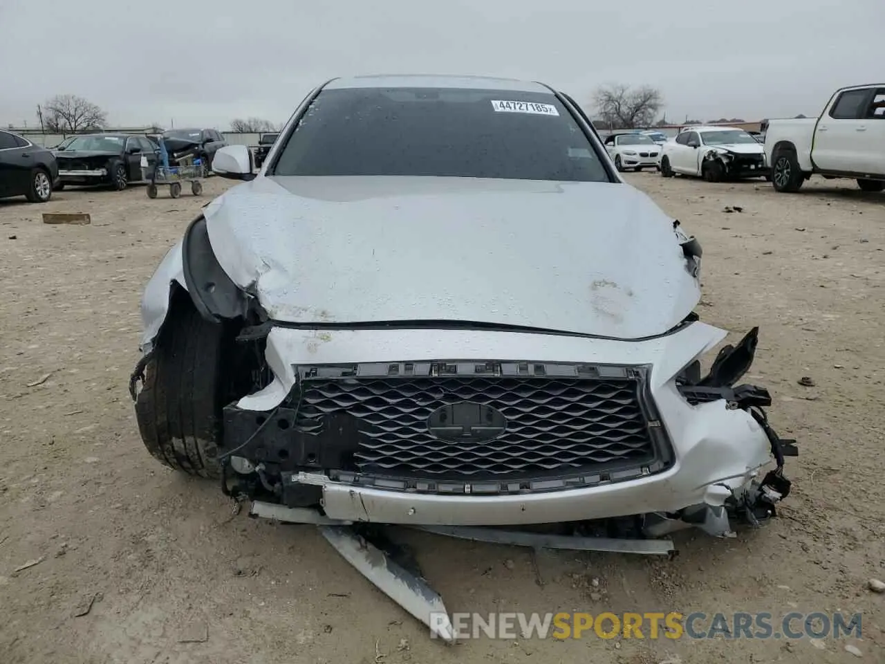 5 Photograph of a damaged car JN1EV7AP6KM515563 INFINITI Q50 2019