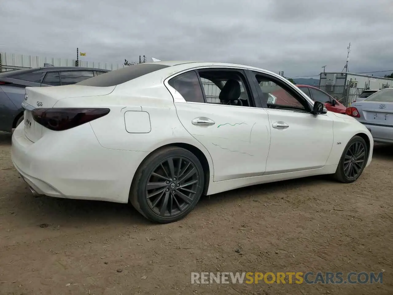 3 Photograph of a damaged car JN1EV7AP6KM516986 INFINITI Q50 2019