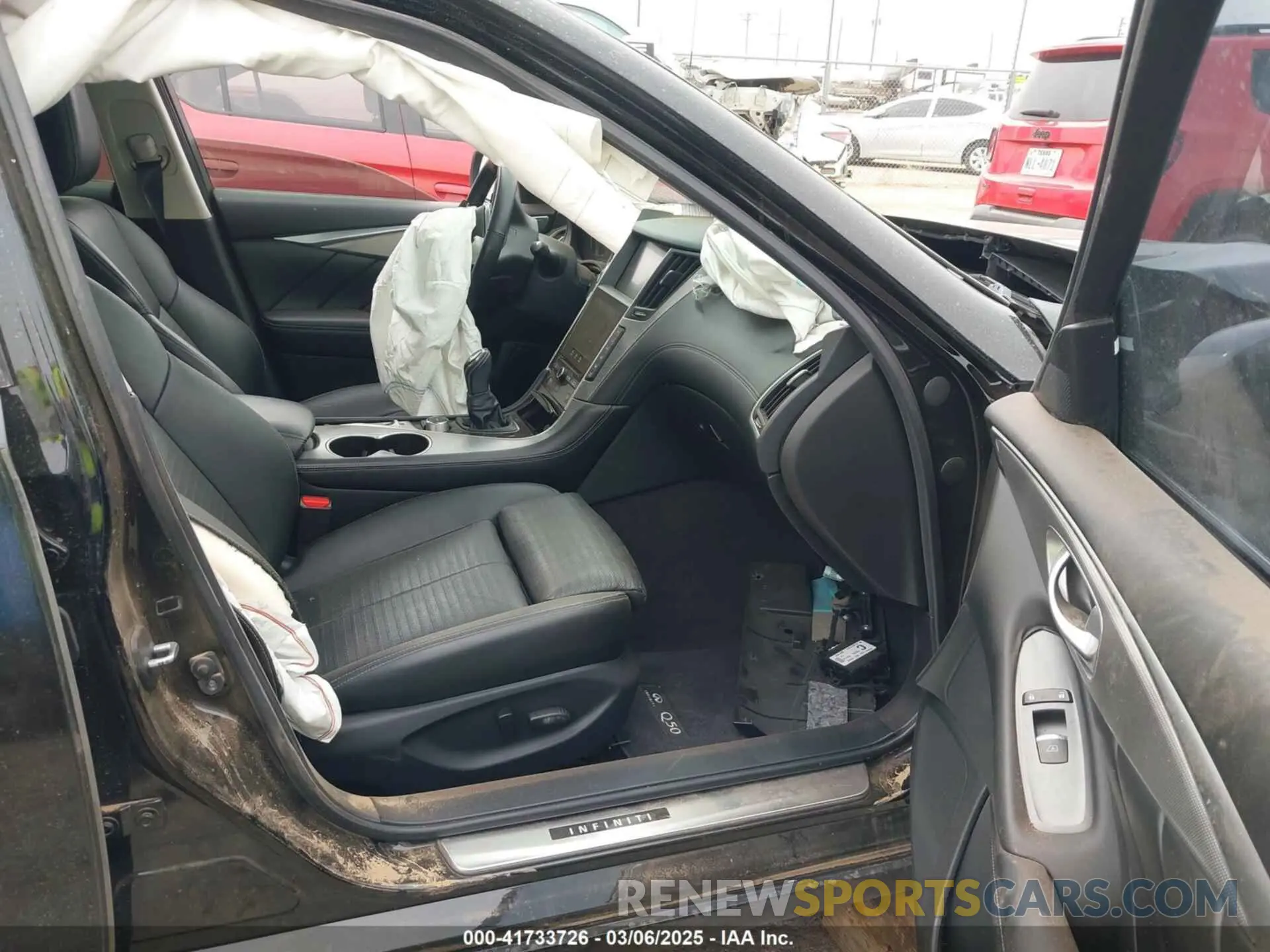 5 Photograph of a damaged car JN1EV7AP6KM540706 INFINITI Q50 2019