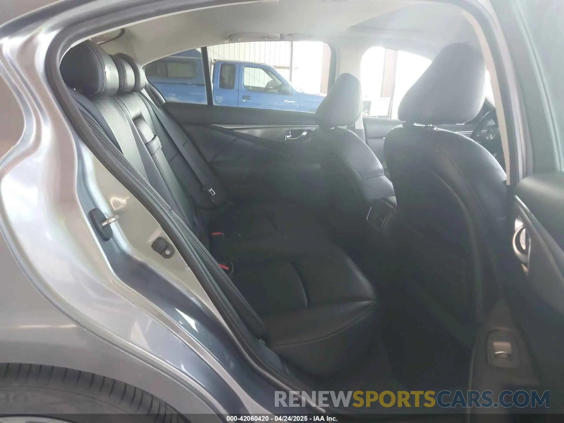 8 Photograph of a damaged car JN1EV7AP6KM541659 INFINITI Q50 2019