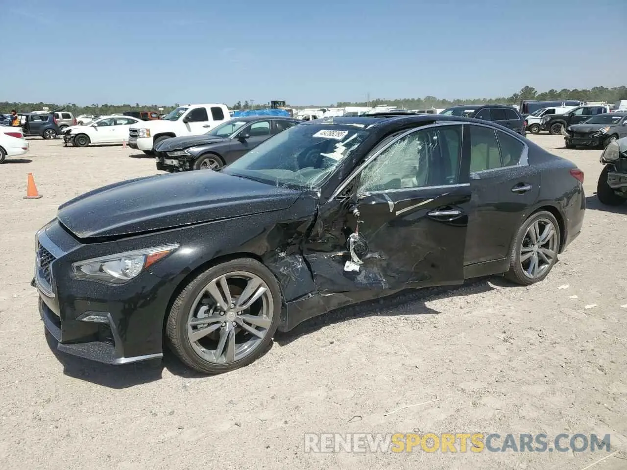 1 Photograph of a damaged car JN1EV7AP6KM542486 INFINITI Q50 2019