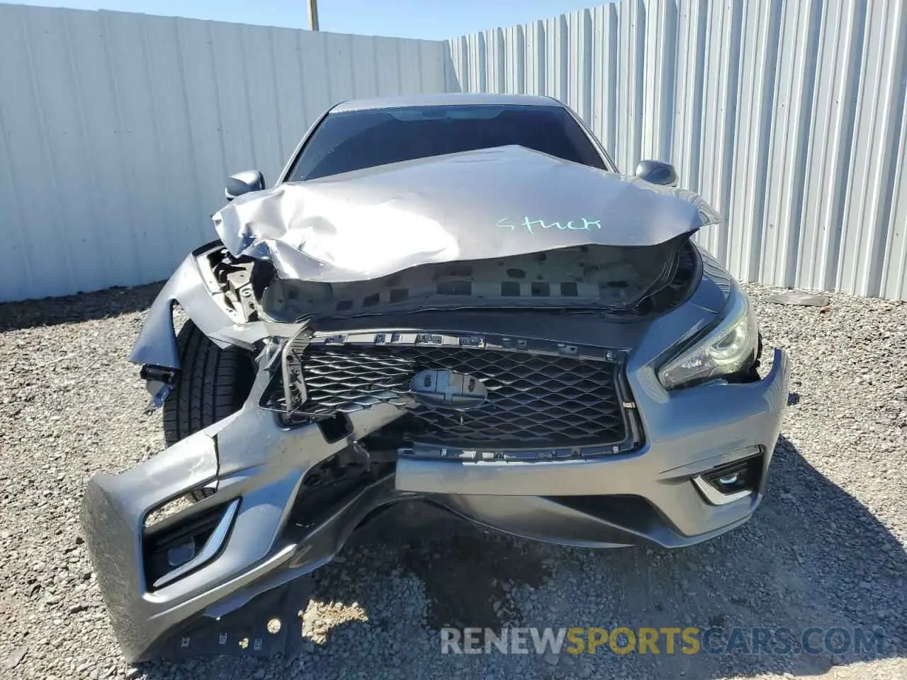 5 Photograph of a damaged car JN1EV7AP6KM543685 INFINITI Q50 2019