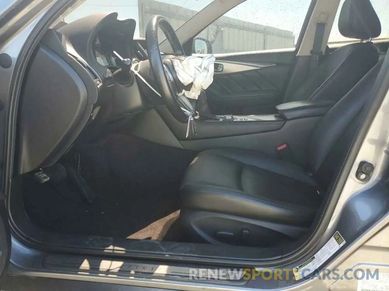 7 Photograph of a damaged car JN1EV7AP6KM543685 INFINITI Q50 2019