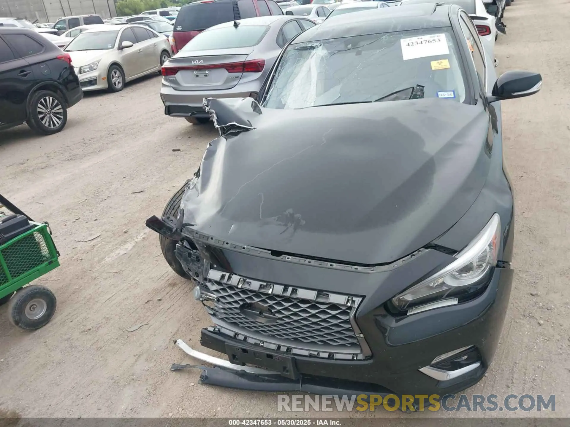 10 Photograph of a damaged car JN1EV7AP7KM519119 INFINITI Q50 2019