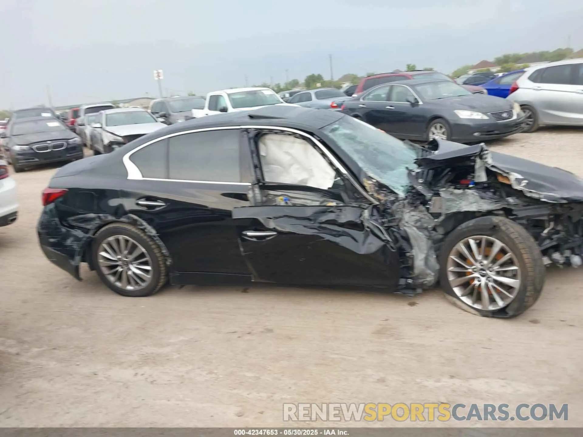 13 Photograph of a damaged car JN1EV7AP7KM519119 INFINITI Q50 2019