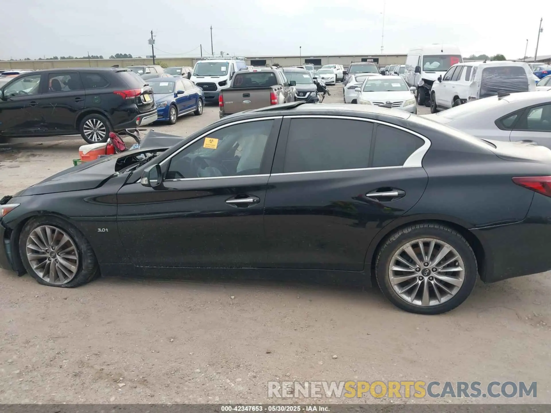 14 Photograph of a damaged car JN1EV7AP7KM519119 INFINITI Q50 2019
