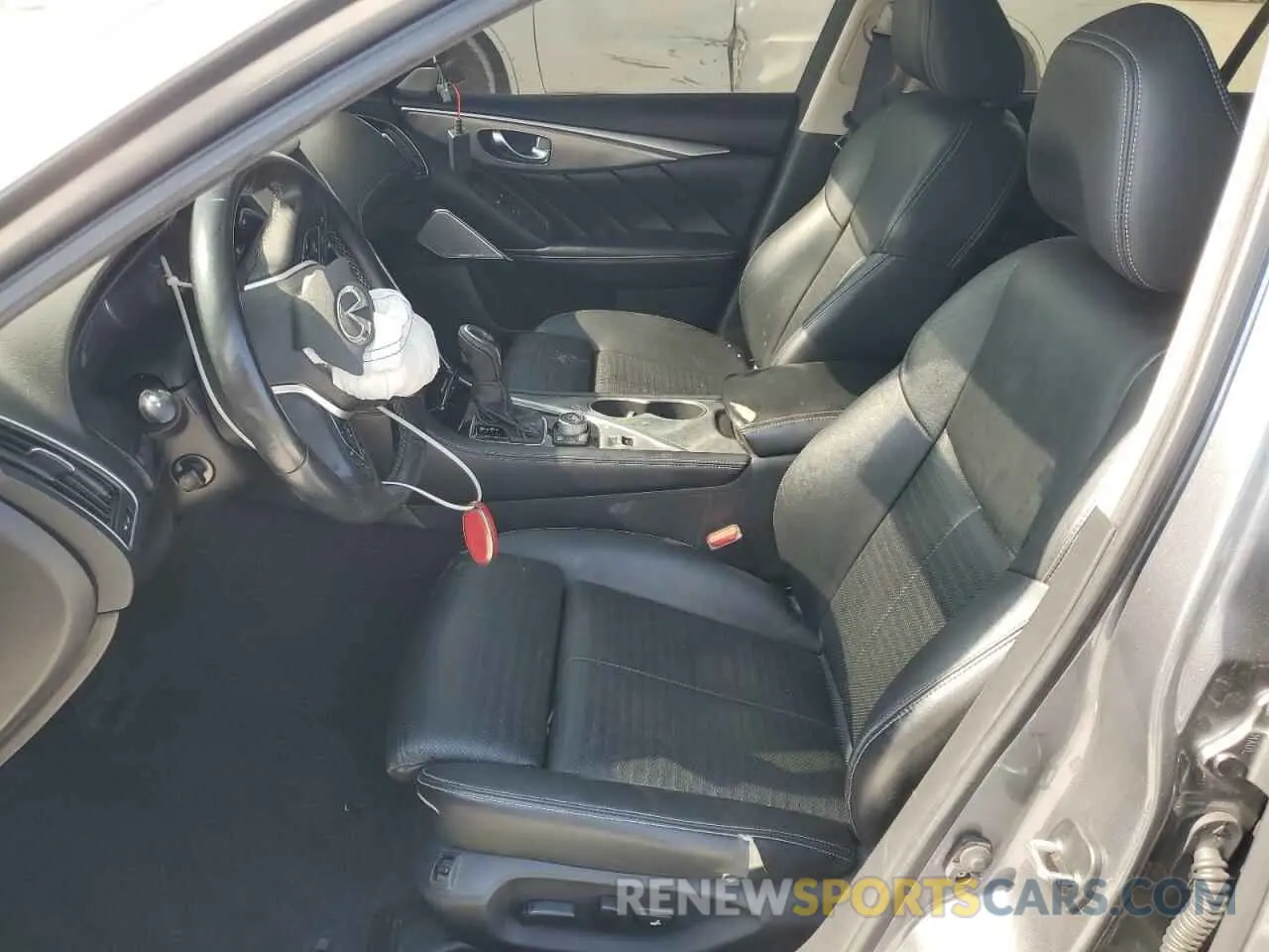 7 Photograph of a damaged car JN1EV7AP7KM519508 INFINITI Q50 2019