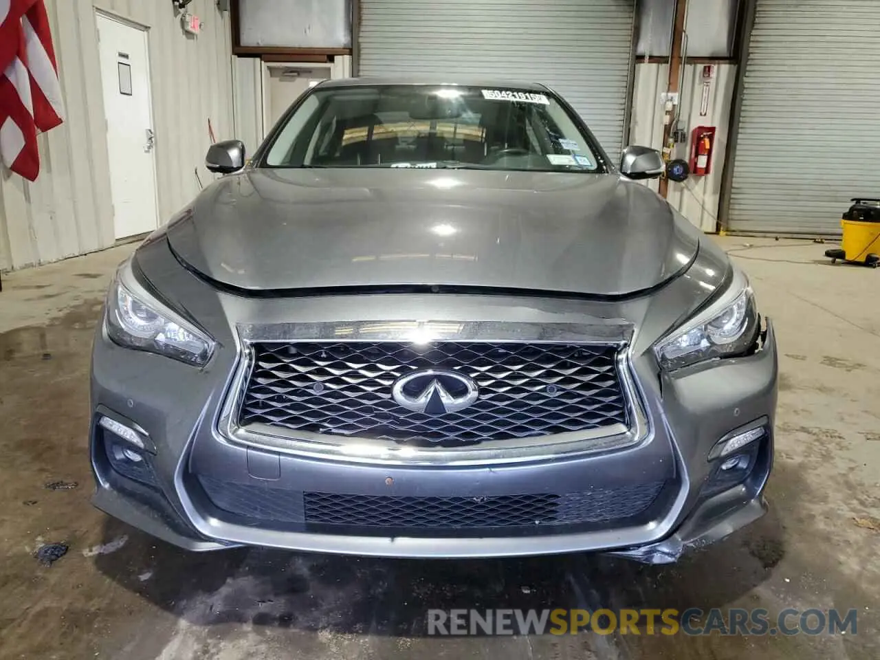 5 Photograph of a damaged car JN1EV7AP7KM540939 INFINITI Q50 2019