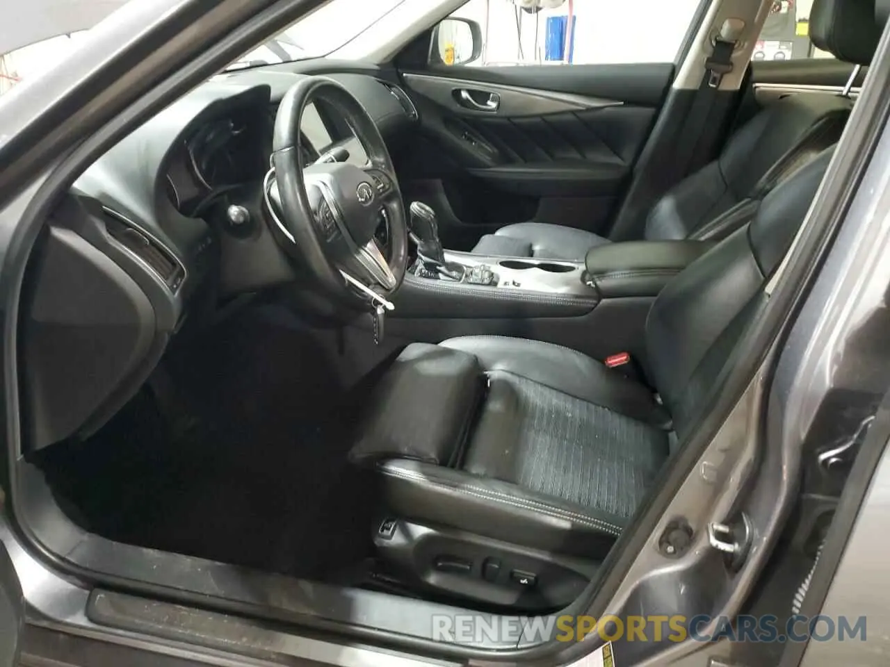 7 Photograph of a damaged car JN1EV7AP7KM540939 INFINITI Q50 2019