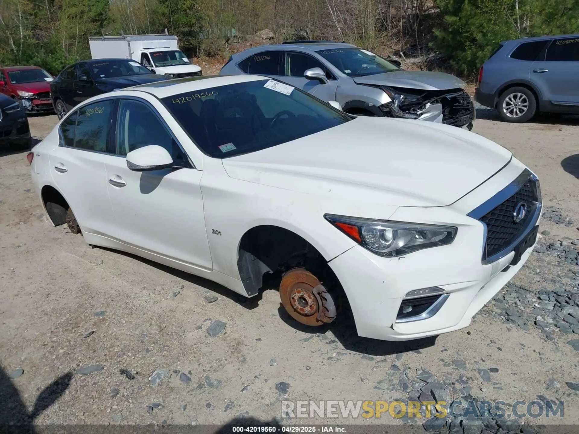 1 Photograph of a damaged car JN1EV7AP8KM514284 INFINITI Q50 2019