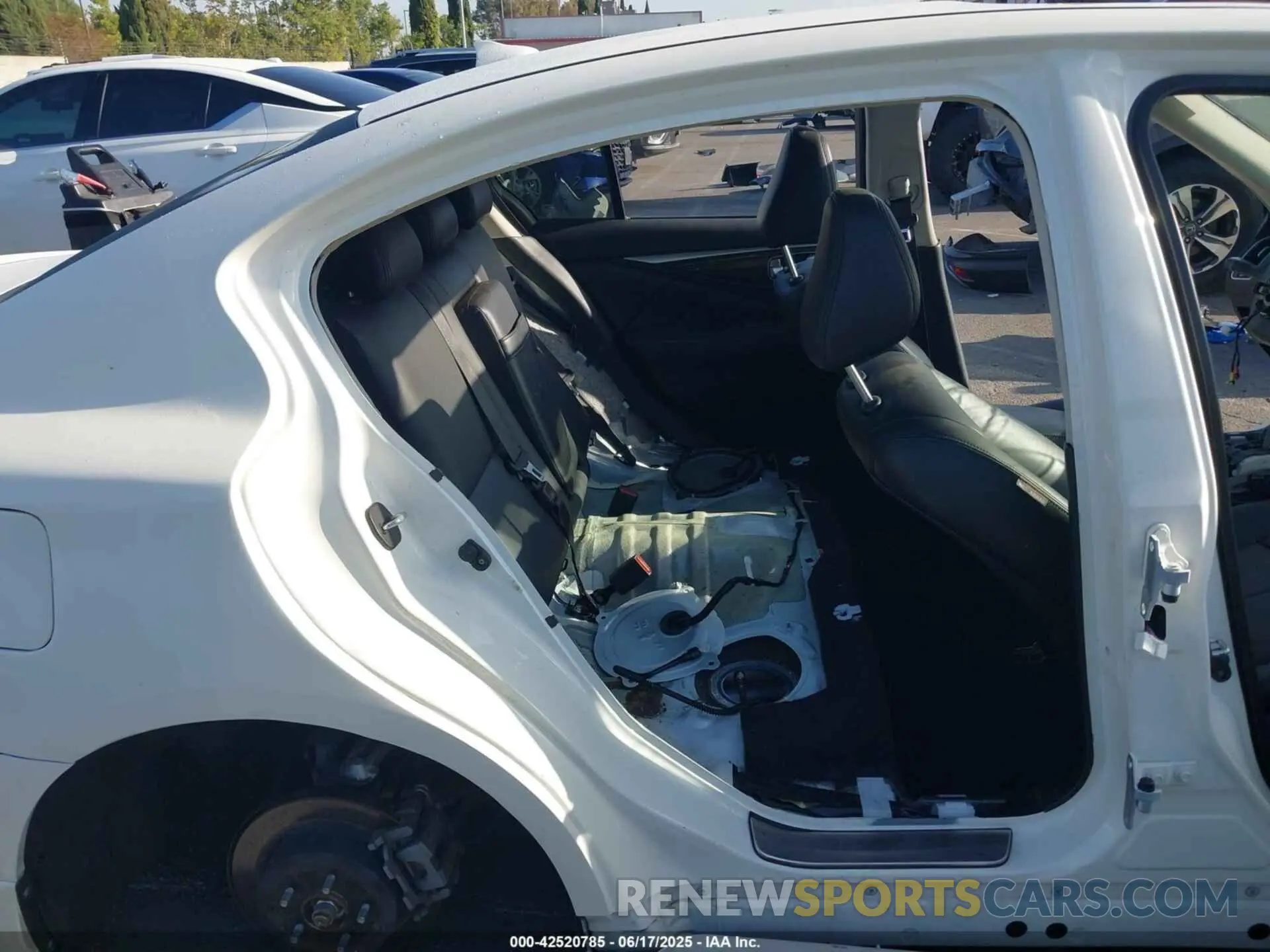 8 Photograph of a damaged car JN1EV7AP8KM514771 INFINITI Q50 2019
