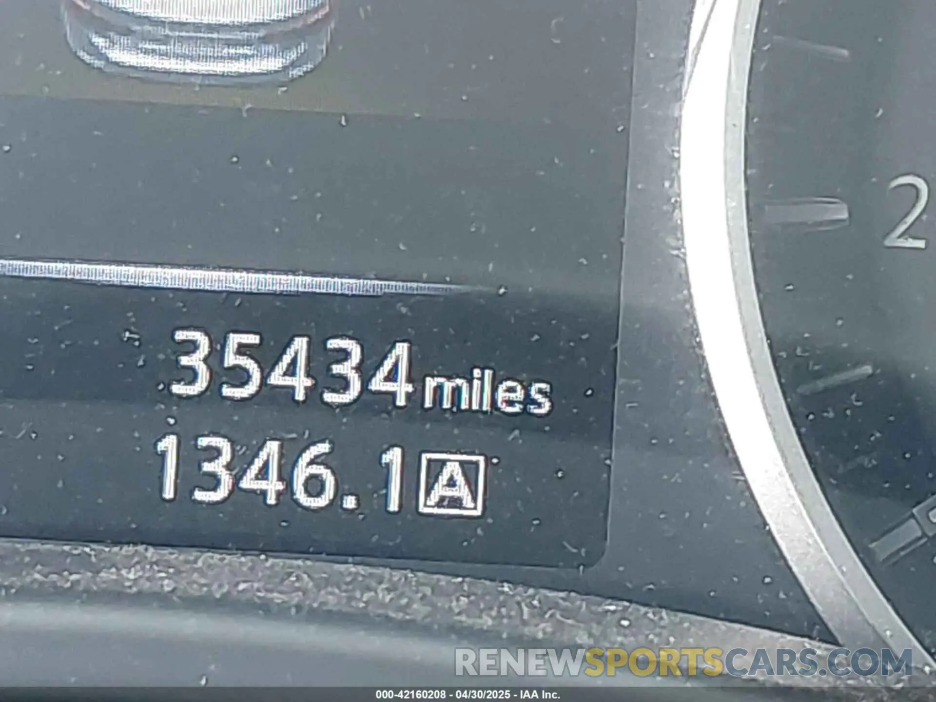 16 Photograph of a damaged car JN1EV7AP8KM541274 INFINITI Q50 2019