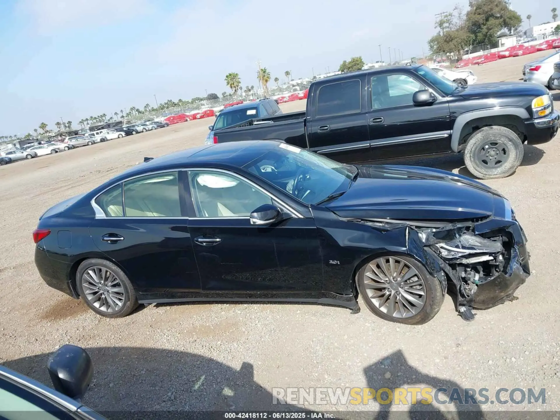 13 Photograph of a damaged car JN1EV7AP8KM543395 INFINITI Q50 2019
