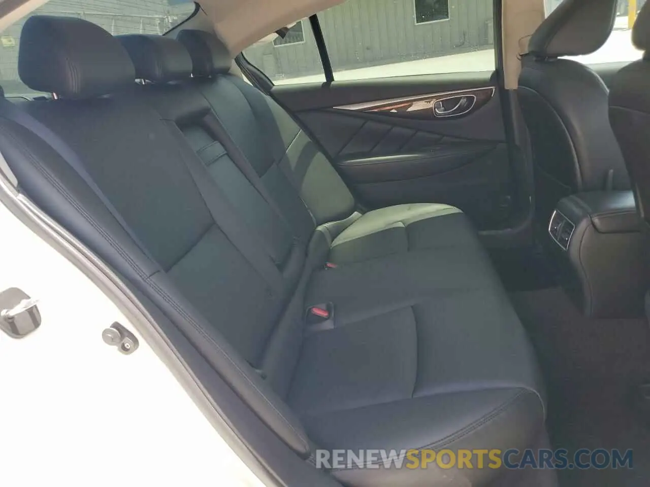 10 Photograph of a damaged car JN1EV7AP9KM513807 INFINITI Q50 2019