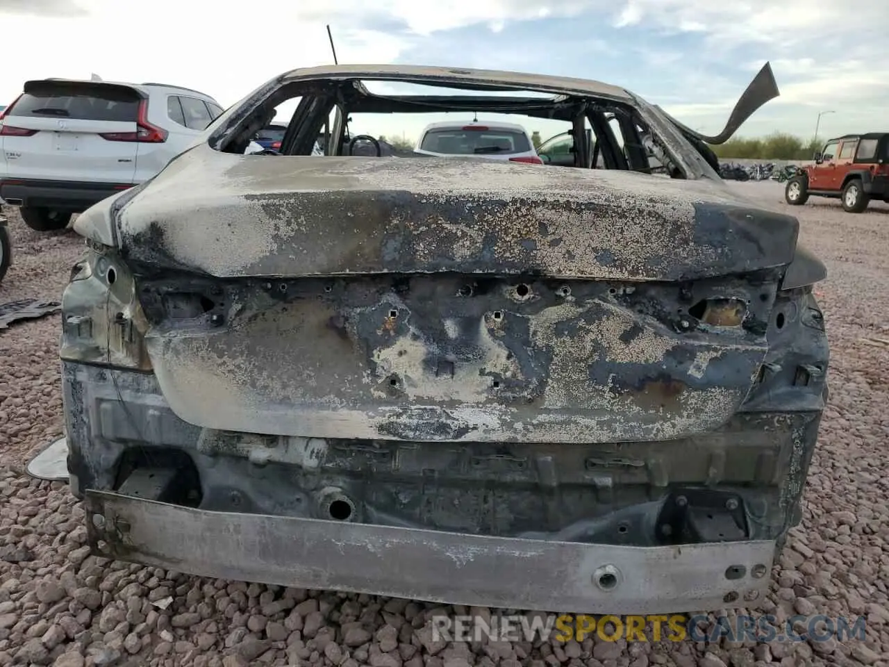 6 Photograph of a damaged car JN1EV7AP9KM517596 INFINITI Q50 2019