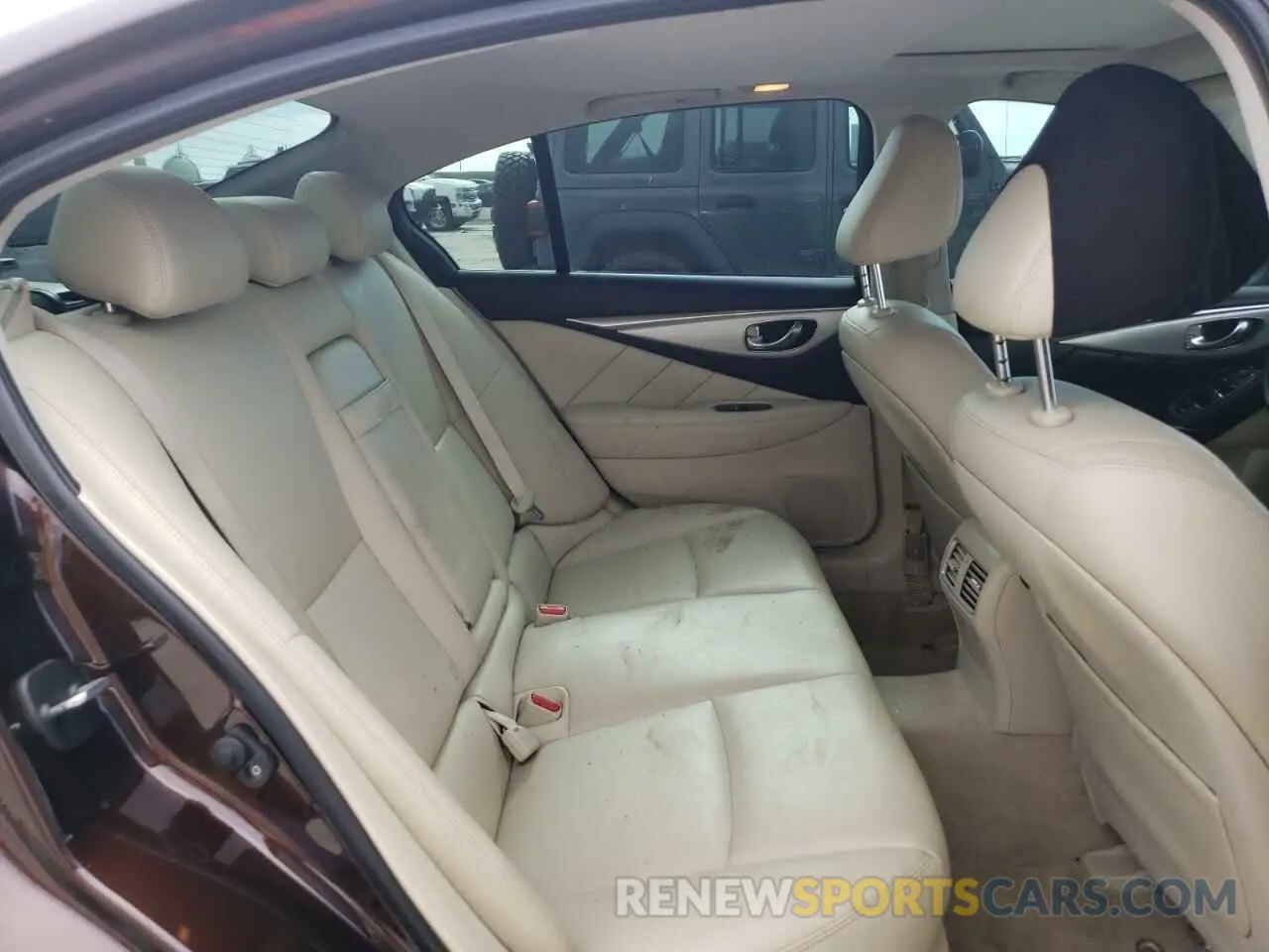 10 Photograph of a damaged car JN1EV7AP9KM542563 INFINITI Q50 2019