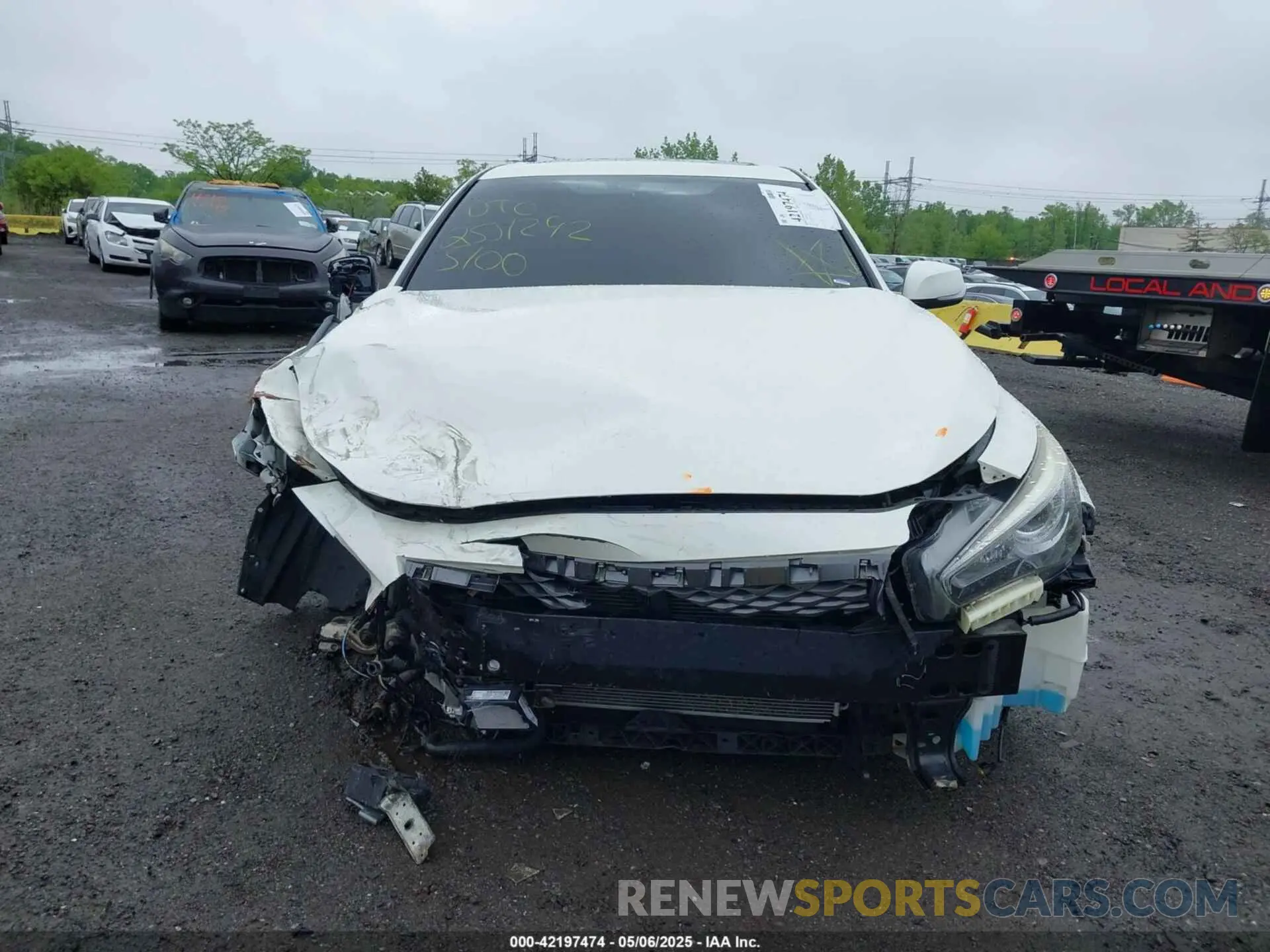 11 Photograph of a damaged car JN1EV7APXKM510219 INFINITI Q50 2019