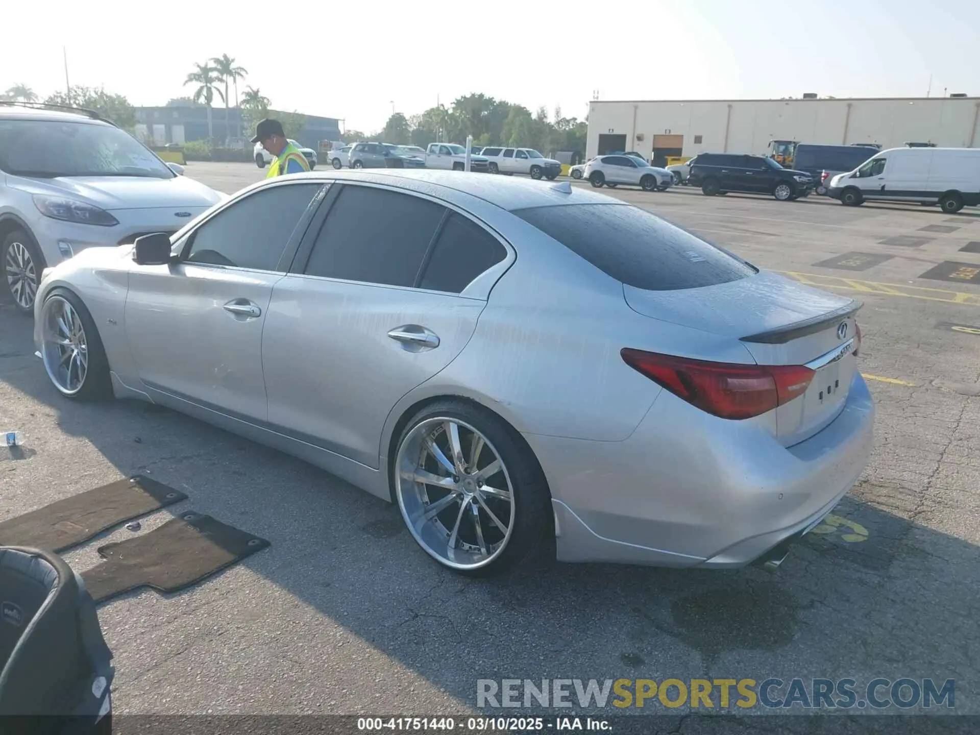 3 Photograph of a damaged car JN1EV7APXKM516277 INFINITI Q50 2019