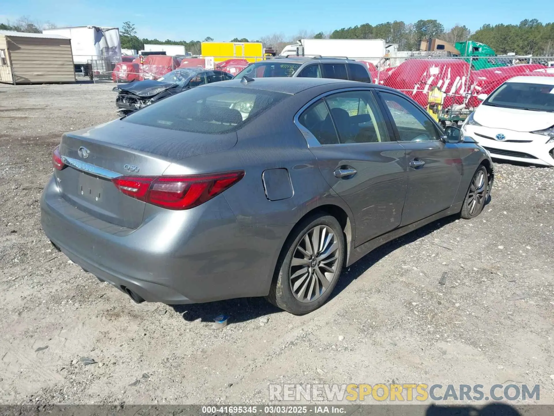 4 Photograph of a damaged car JN1EV7AR0KM559124 INFINITI Q50 2019