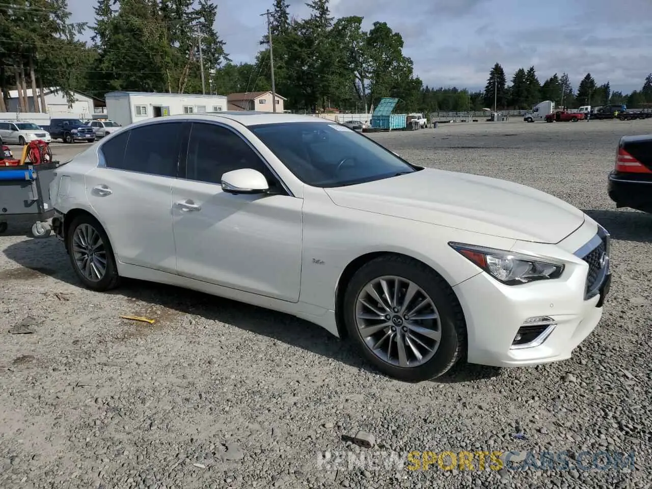 4 Photograph of a damaged car JN1EV7AR0KM592625 INFINITI Q50 2019