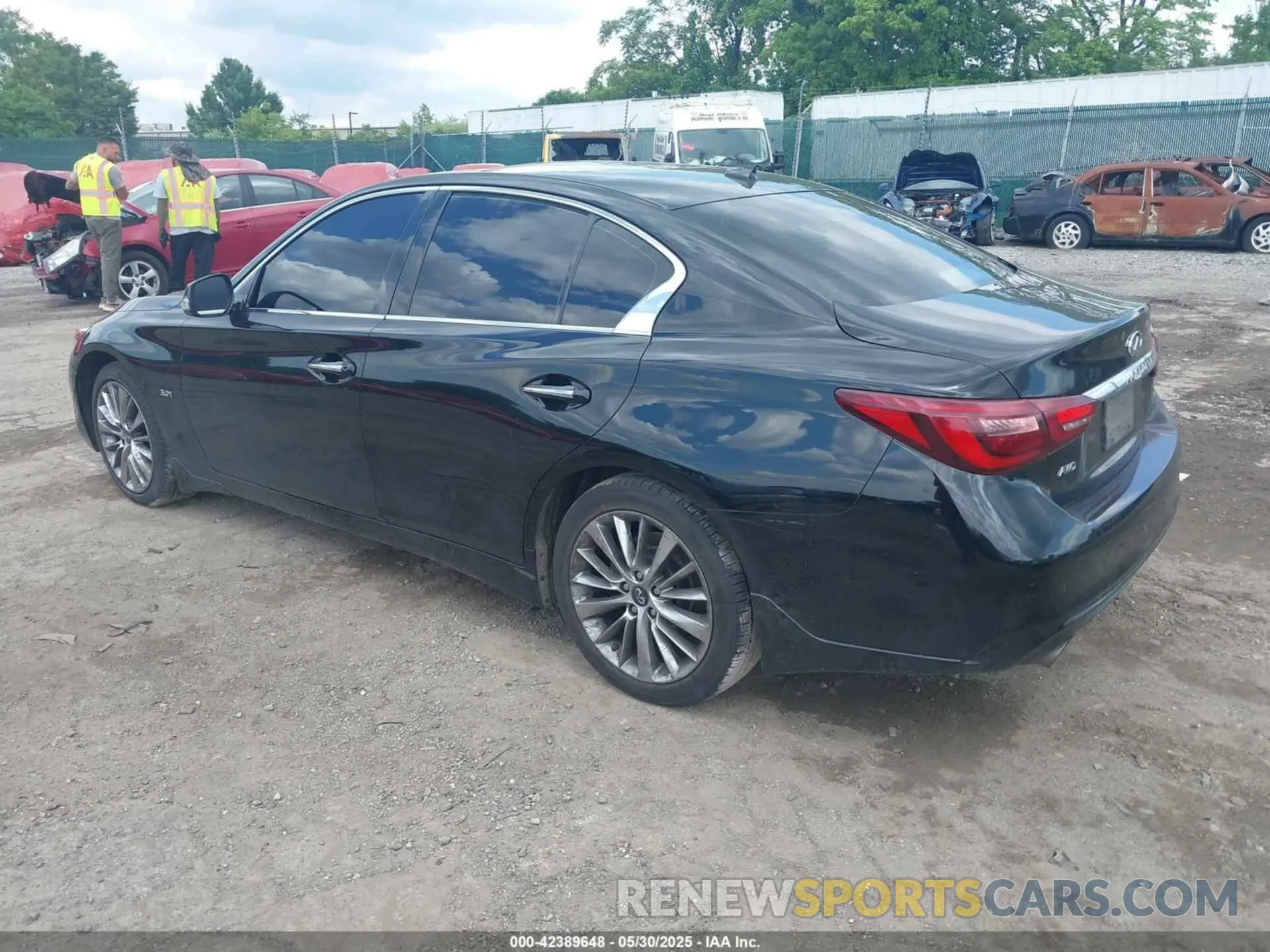 3 Photograph of a damaged car JN1EV7AR1KM553722 INFINITI Q50 2019
