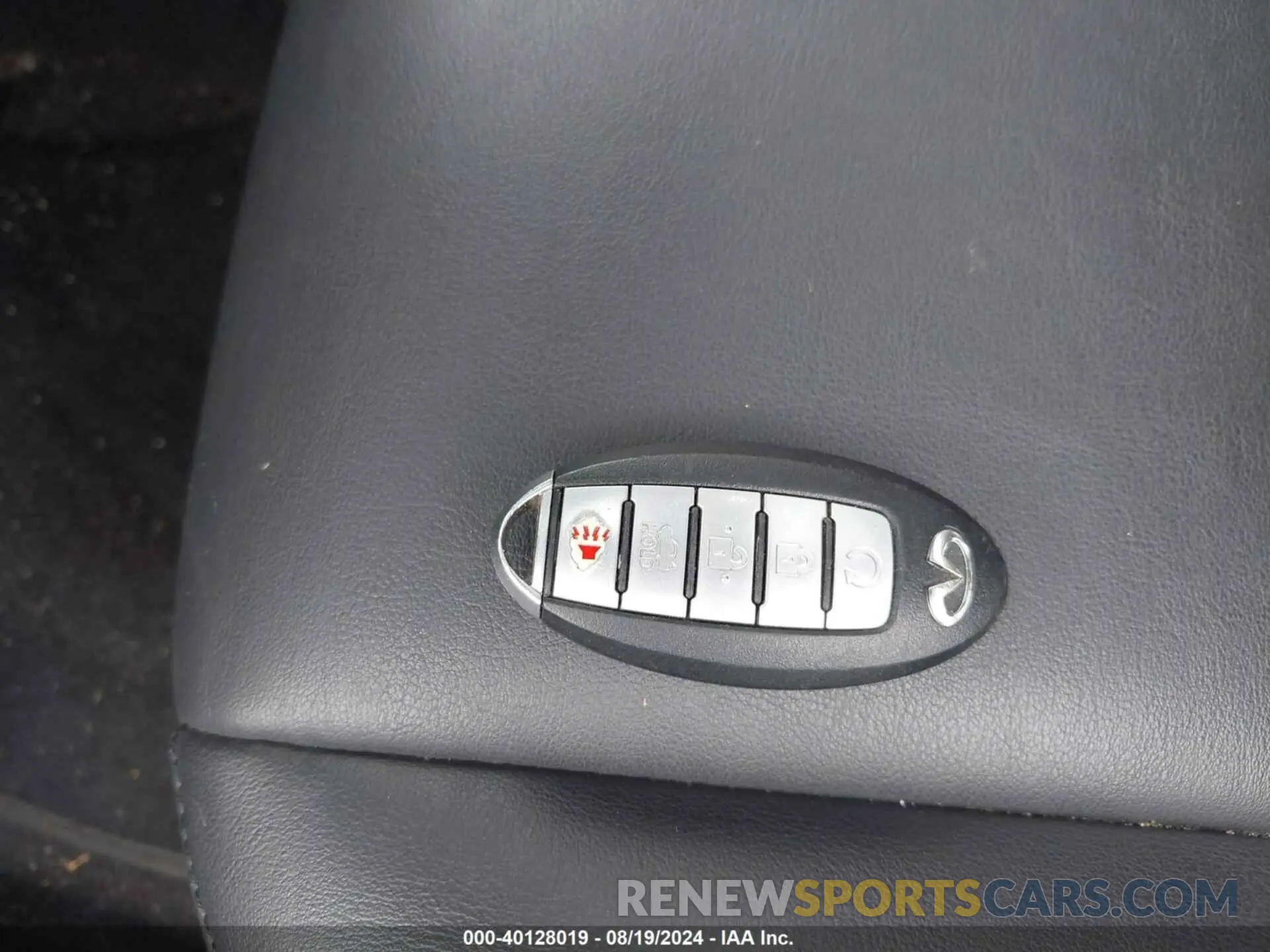 11 Photograph of a damaged car JN1EV7AR1KM559553 INFINITI Q50 2019