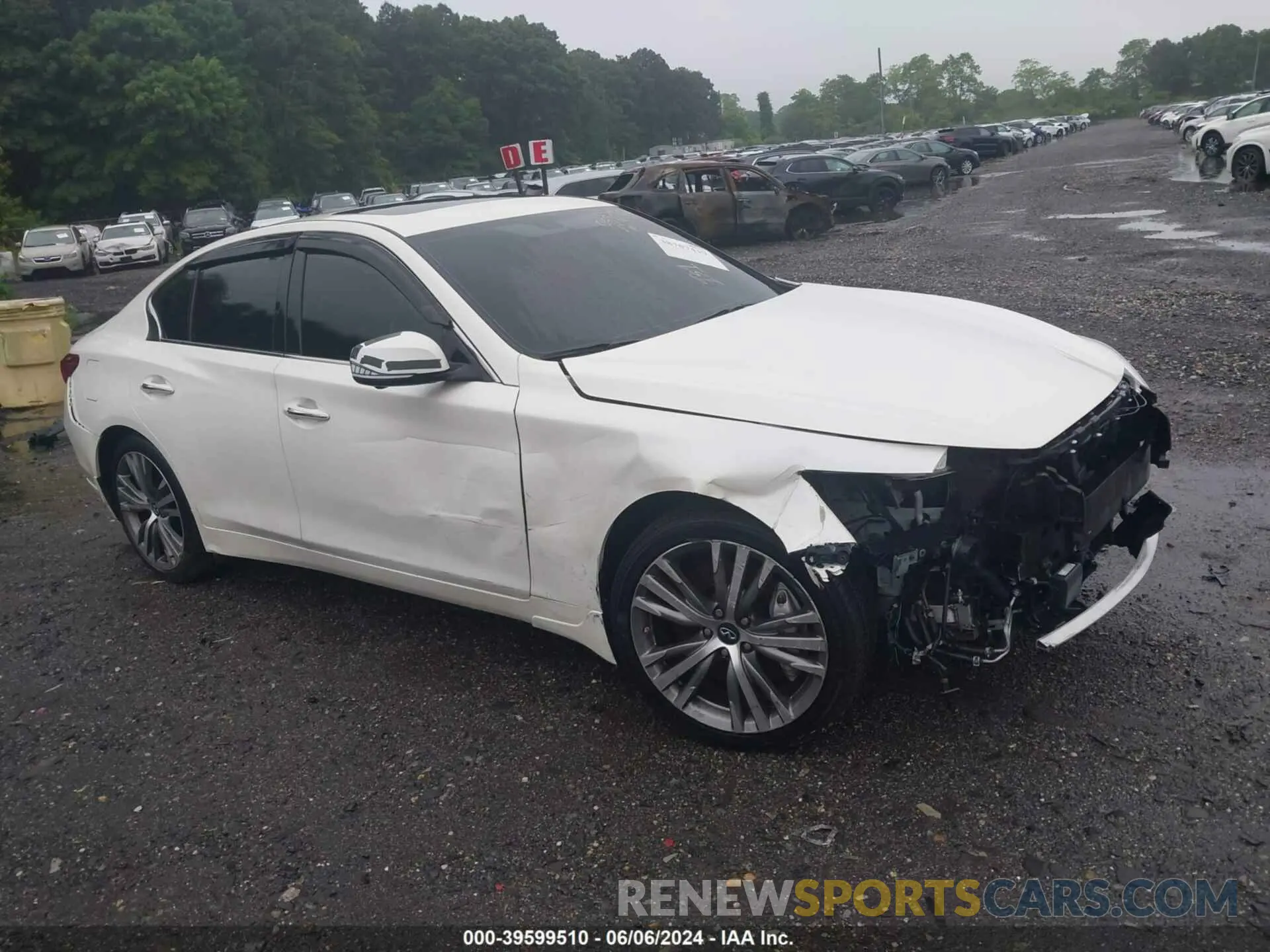 1 Photograph of a damaged car JN1EV7AR2KM554684 INFINITI Q50 2019