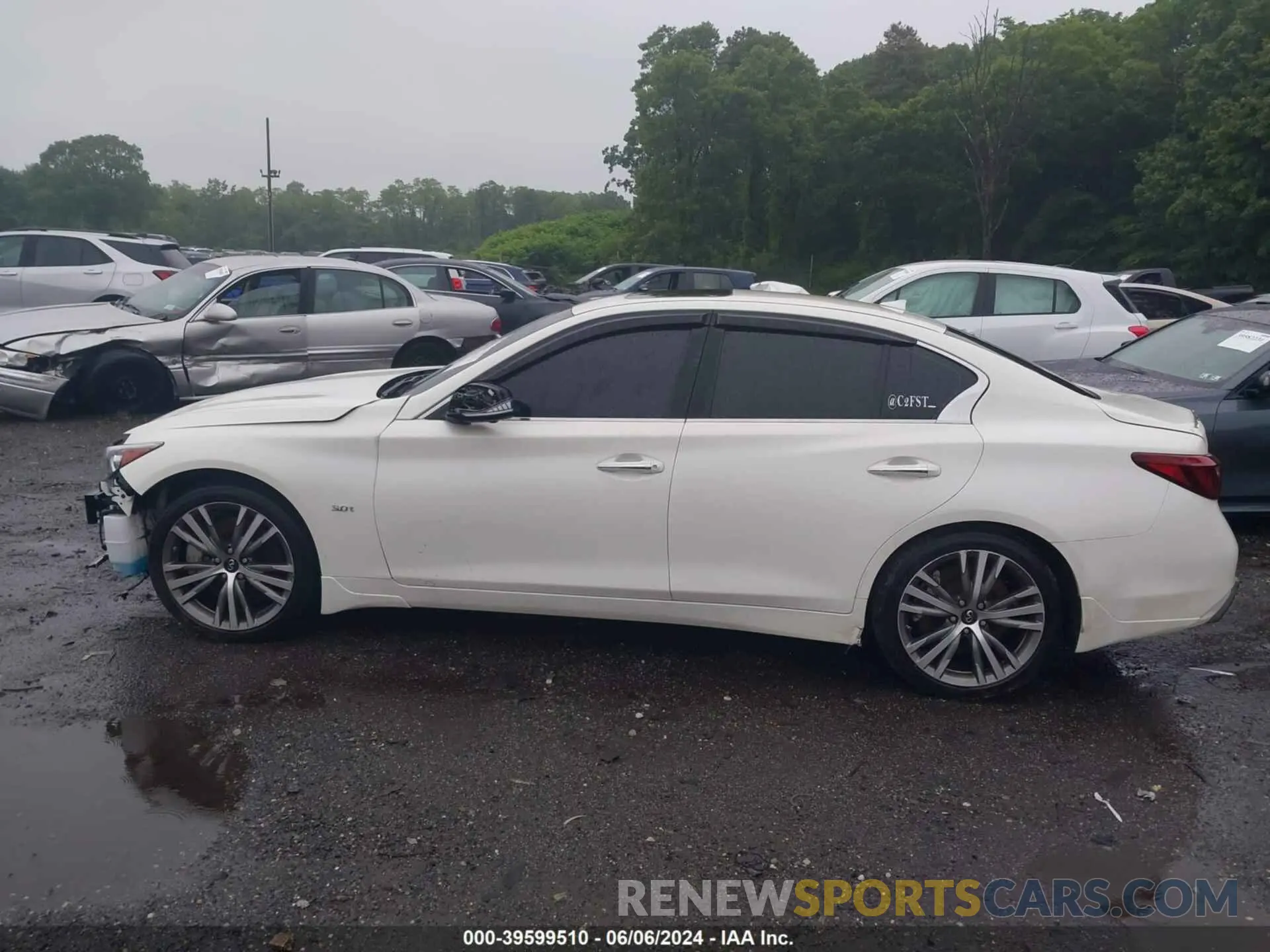 14 Photograph of a damaged car JN1EV7AR2KM554684 INFINITI Q50 2019