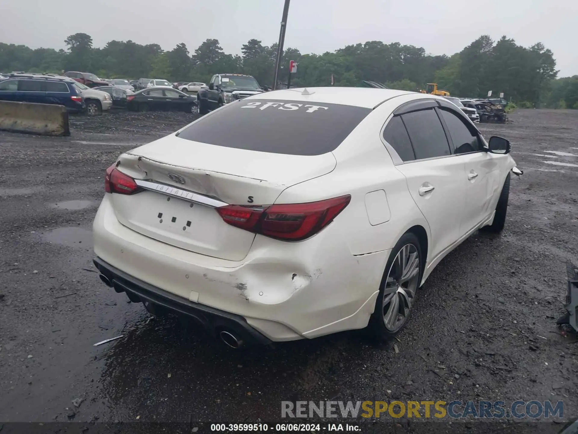 4 Photograph of a damaged car JN1EV7AR2KM554684 INFINITI Q50 2019