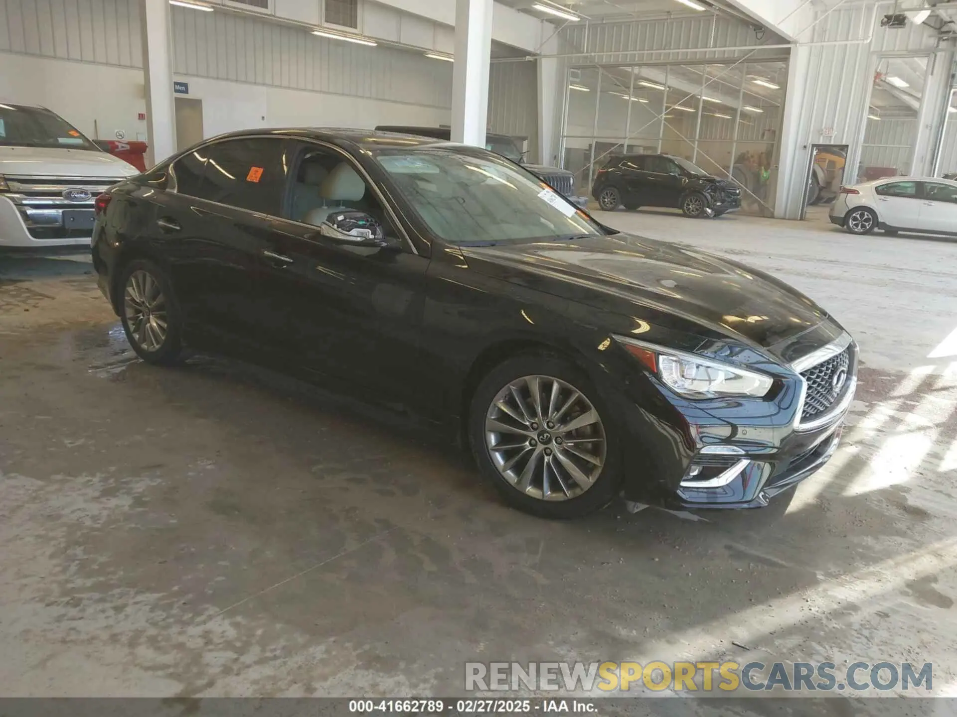 1 Photograph of a damaged car JN1EV7AR2KM557469 INFINITI Q50 2019