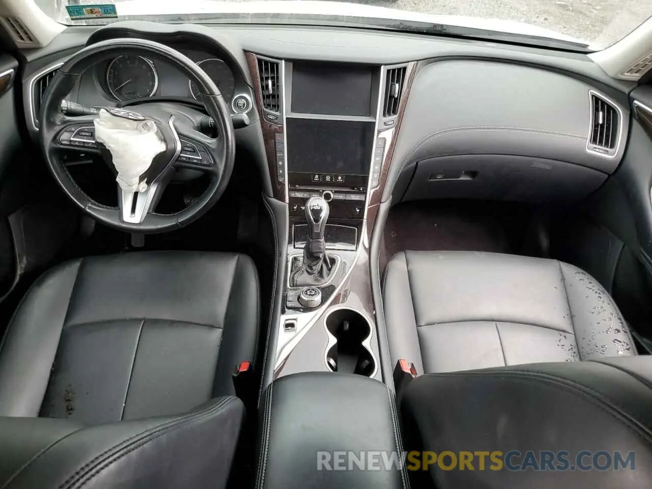 8 Photograph of a damaged car JN1EV7AR2KM557598 INFINITI Q50 2019
