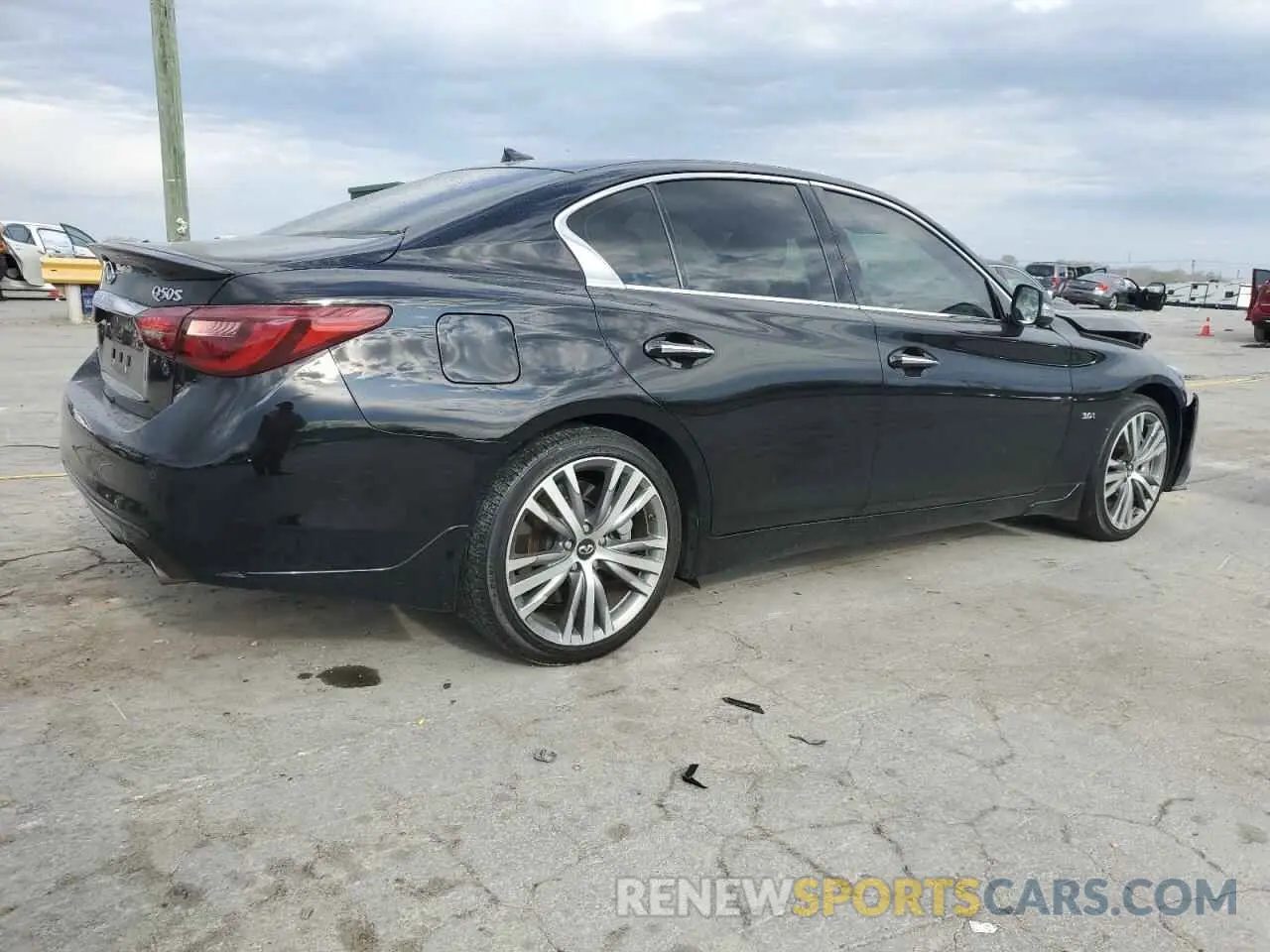 3 Photograph of a damaged car JN1EV7AR2KM557696 INFINITI Q50 2019