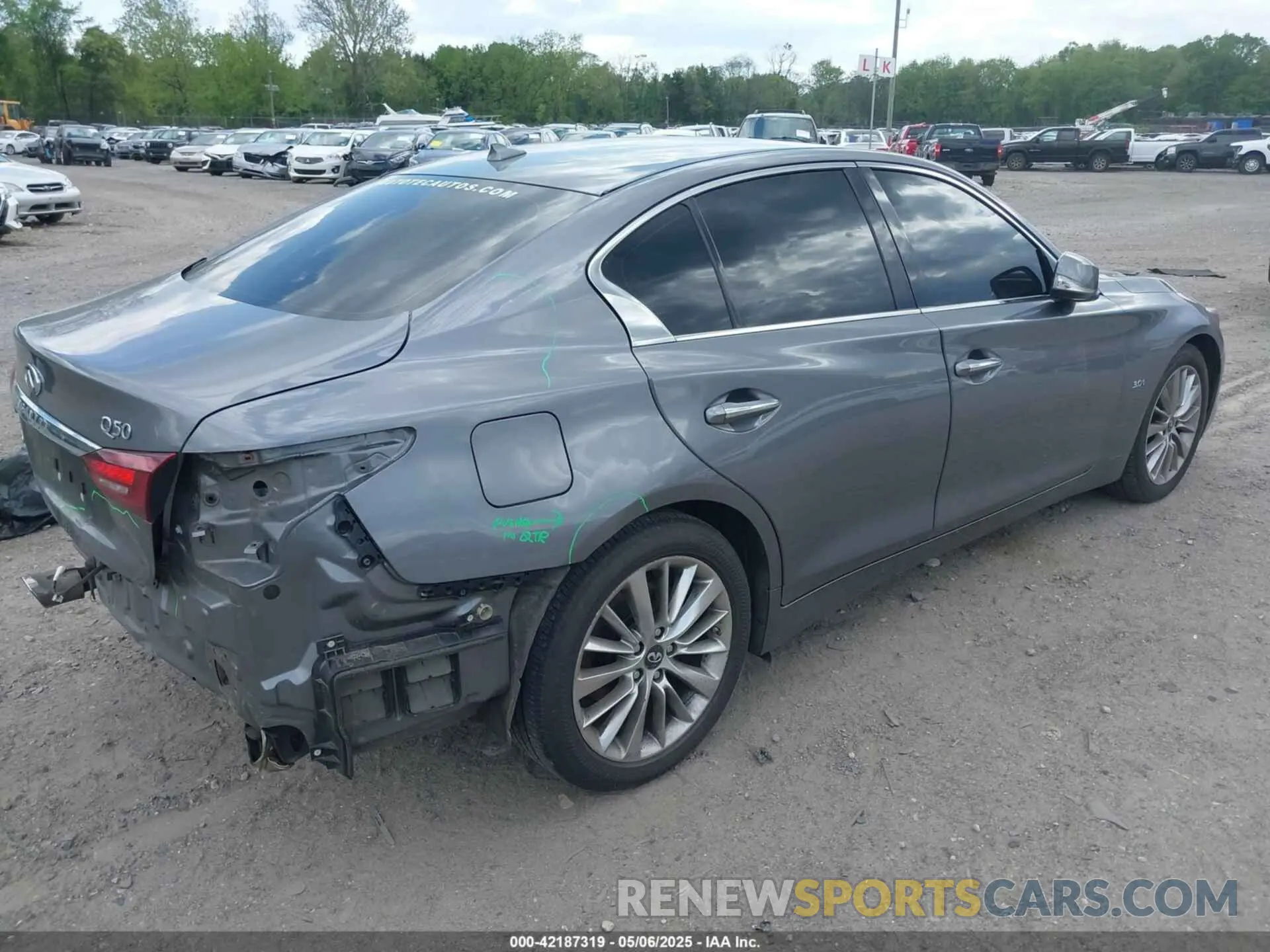 4 Photograph of a damaged car JN1EV7AR2KM559657 INFINITI Q50 2019