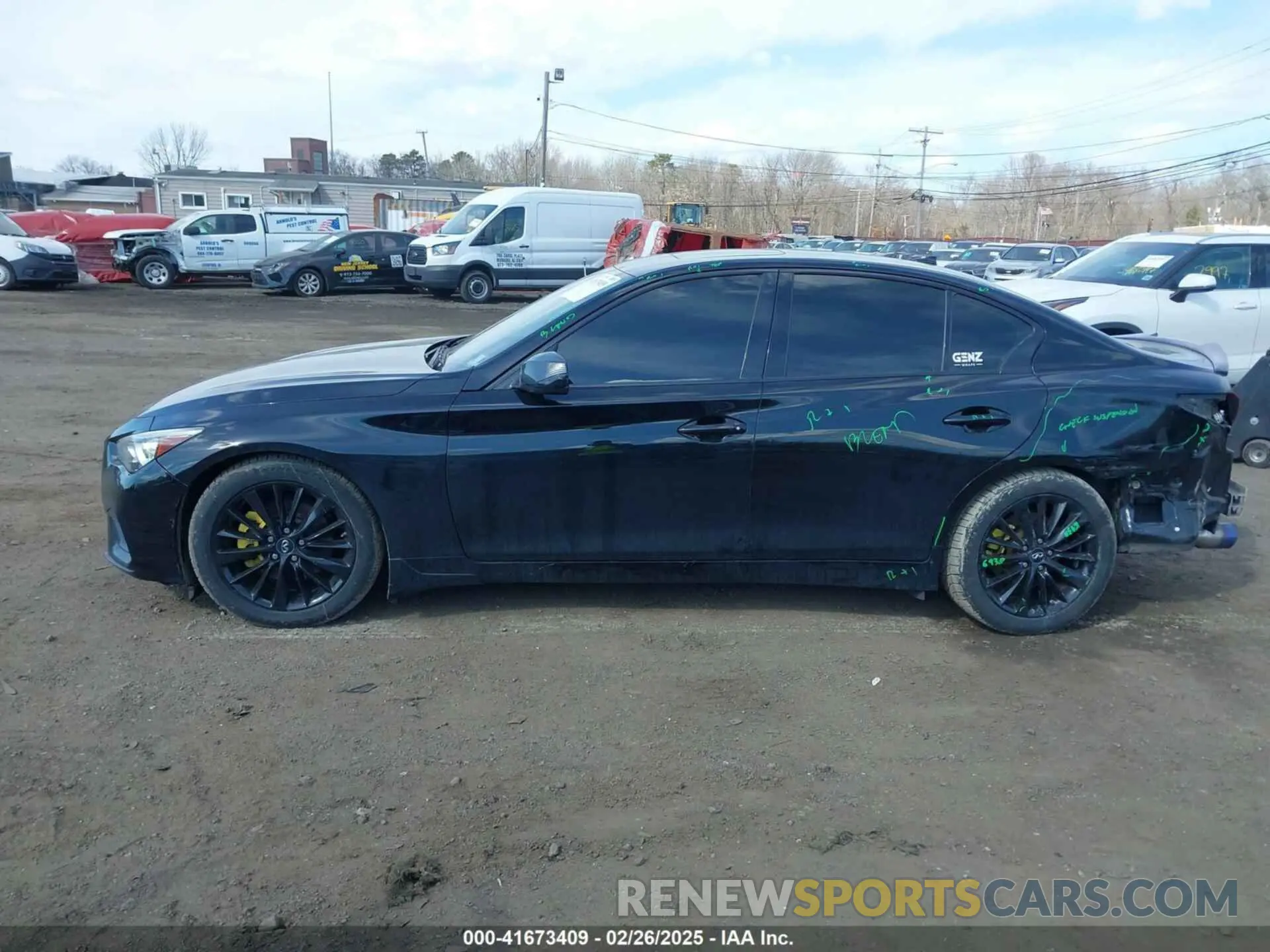 14 Photograph of a damaged car JN1EV7AR3KM554628 INFINITI Q50 2019