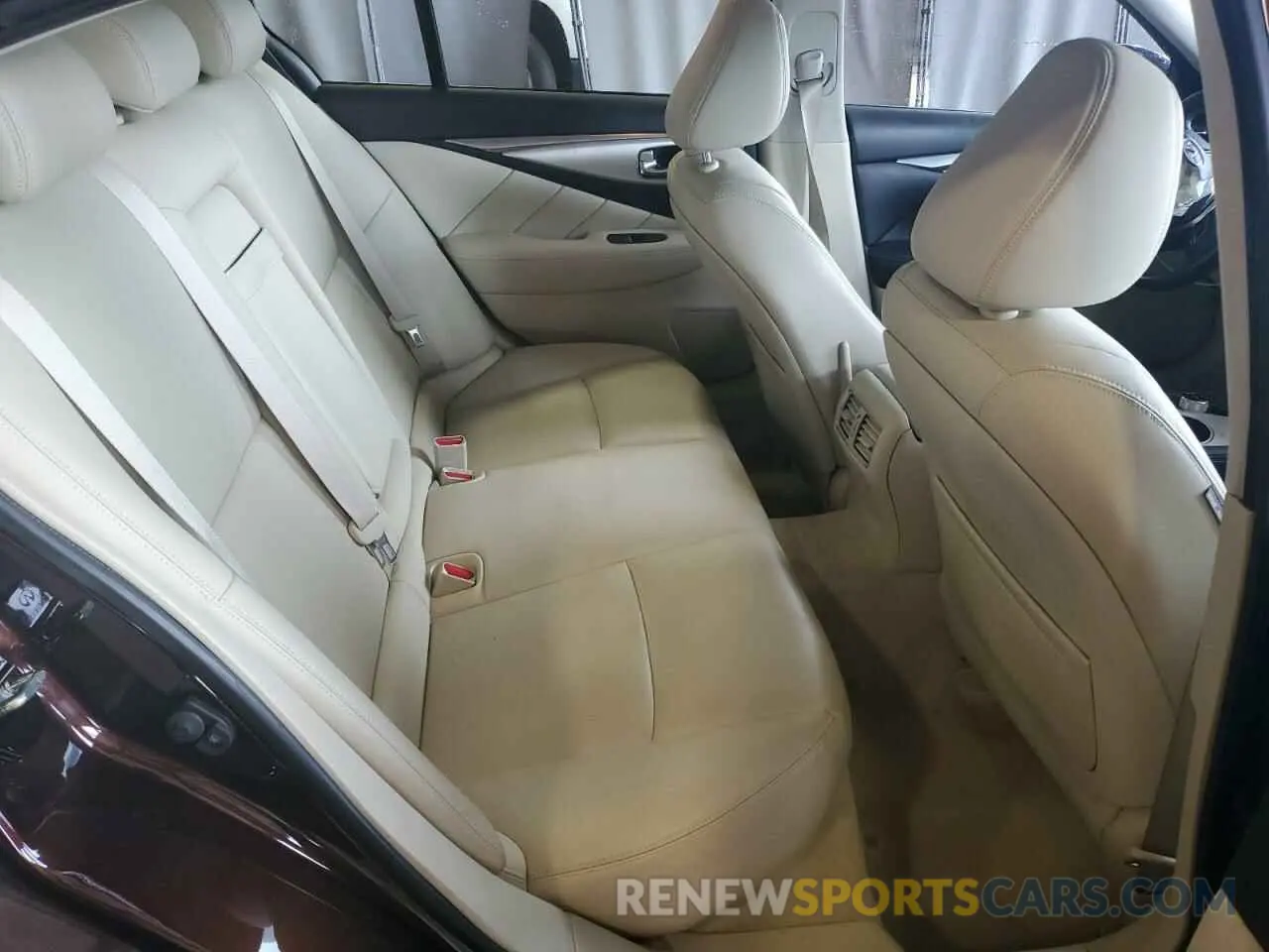 10 Photograph of a damaged car JN1EV7AR3KM593414 INFINITI Q50 2019