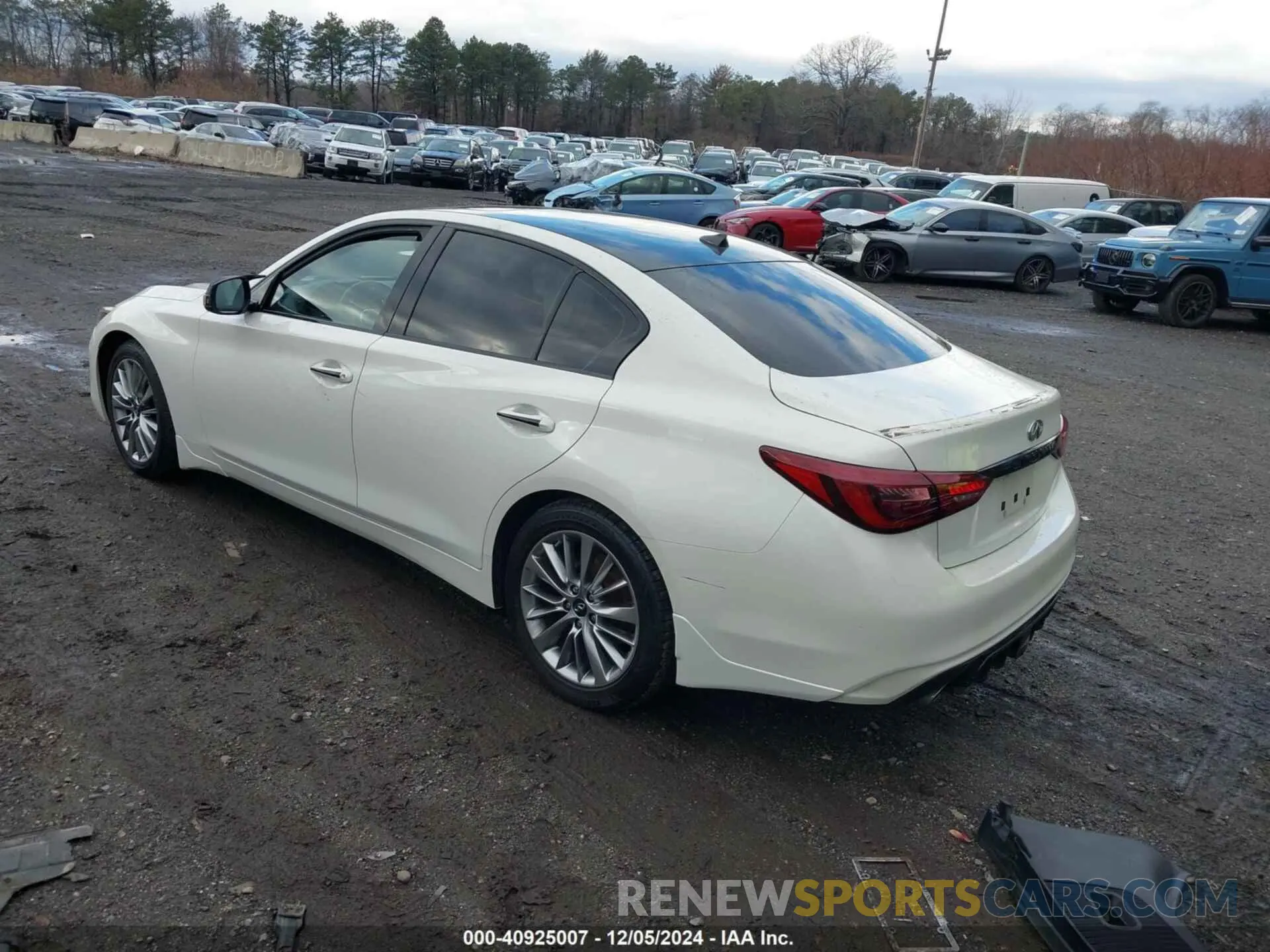 3 Photograph of a damaged car JN1EV7AR4KM550216 INFINITI Q50 2019